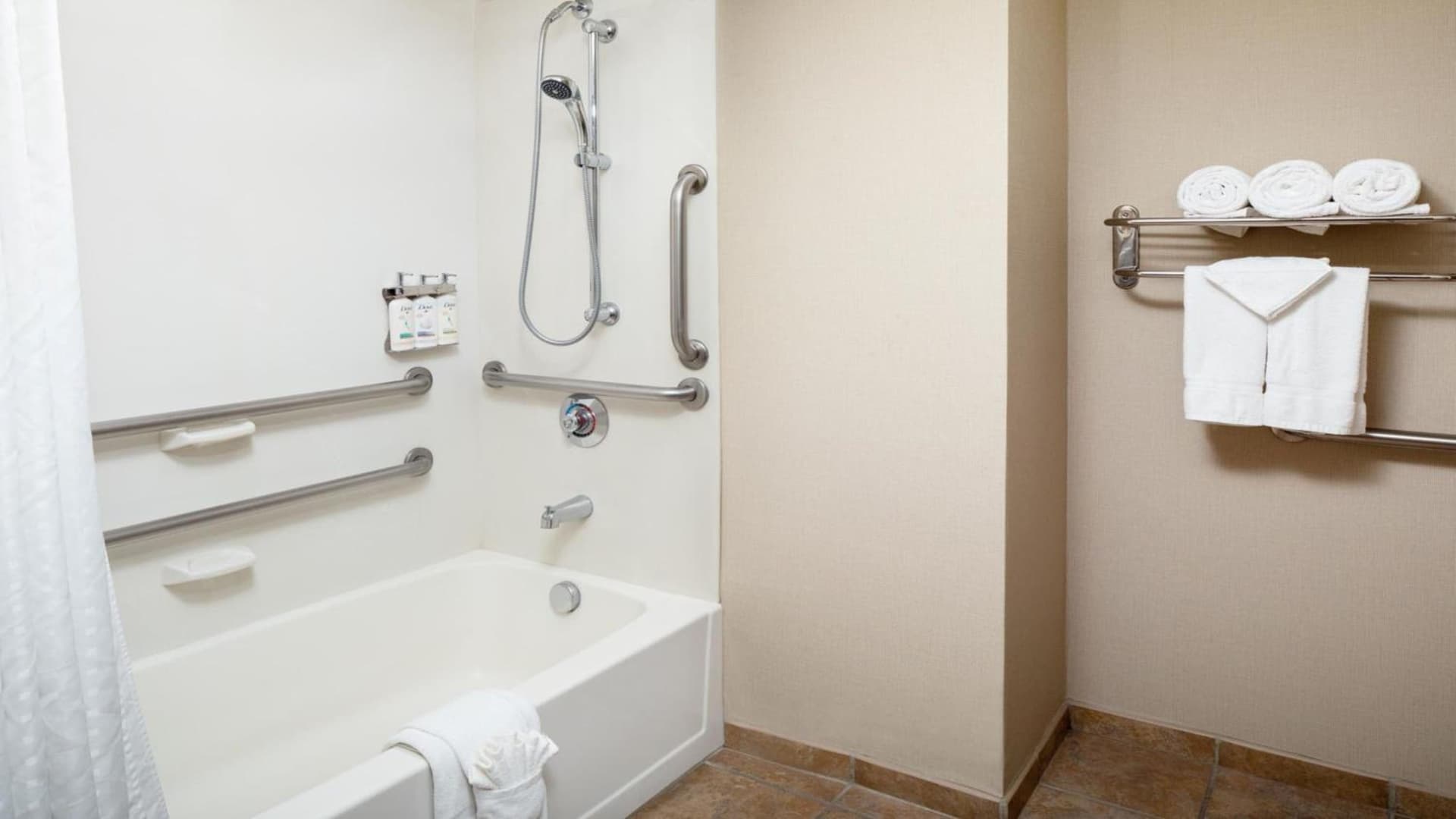 Holiday Inn Phoenix/Chandler by IHG gallery photo in Chandler, AZ — image 93