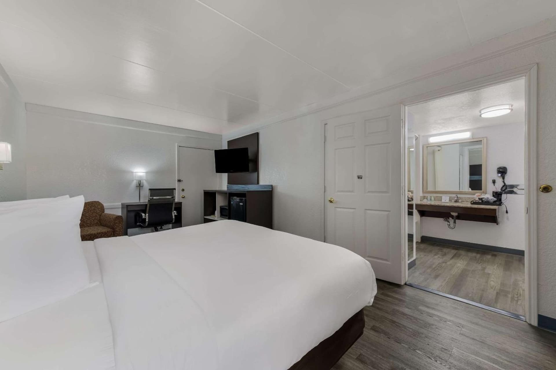 Quality Inn & Suites Airport gallery photo in Charlotte, NC — image 26