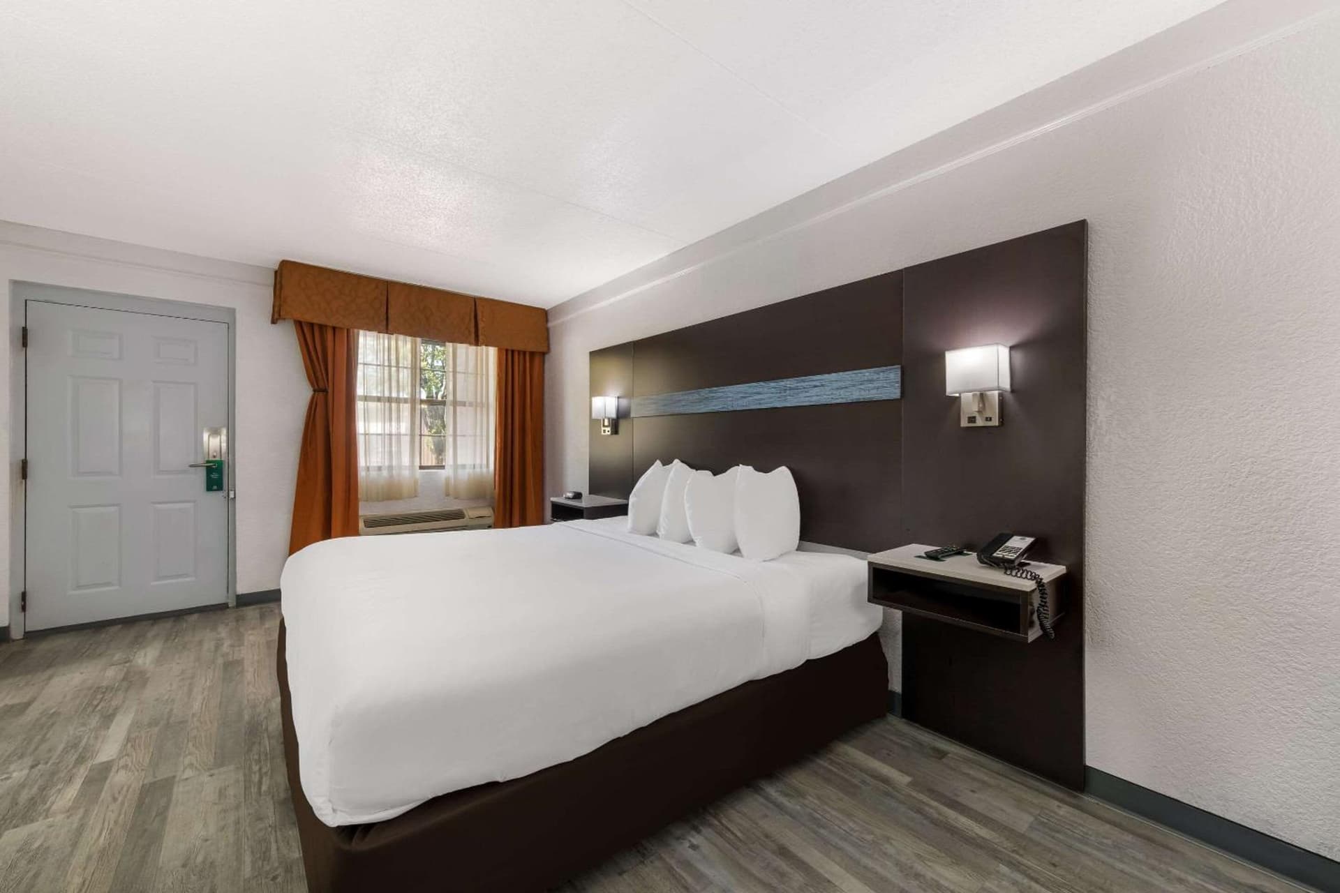 Quality Inn & Suites Airport gallery photo in Charlotte, NC — image 15