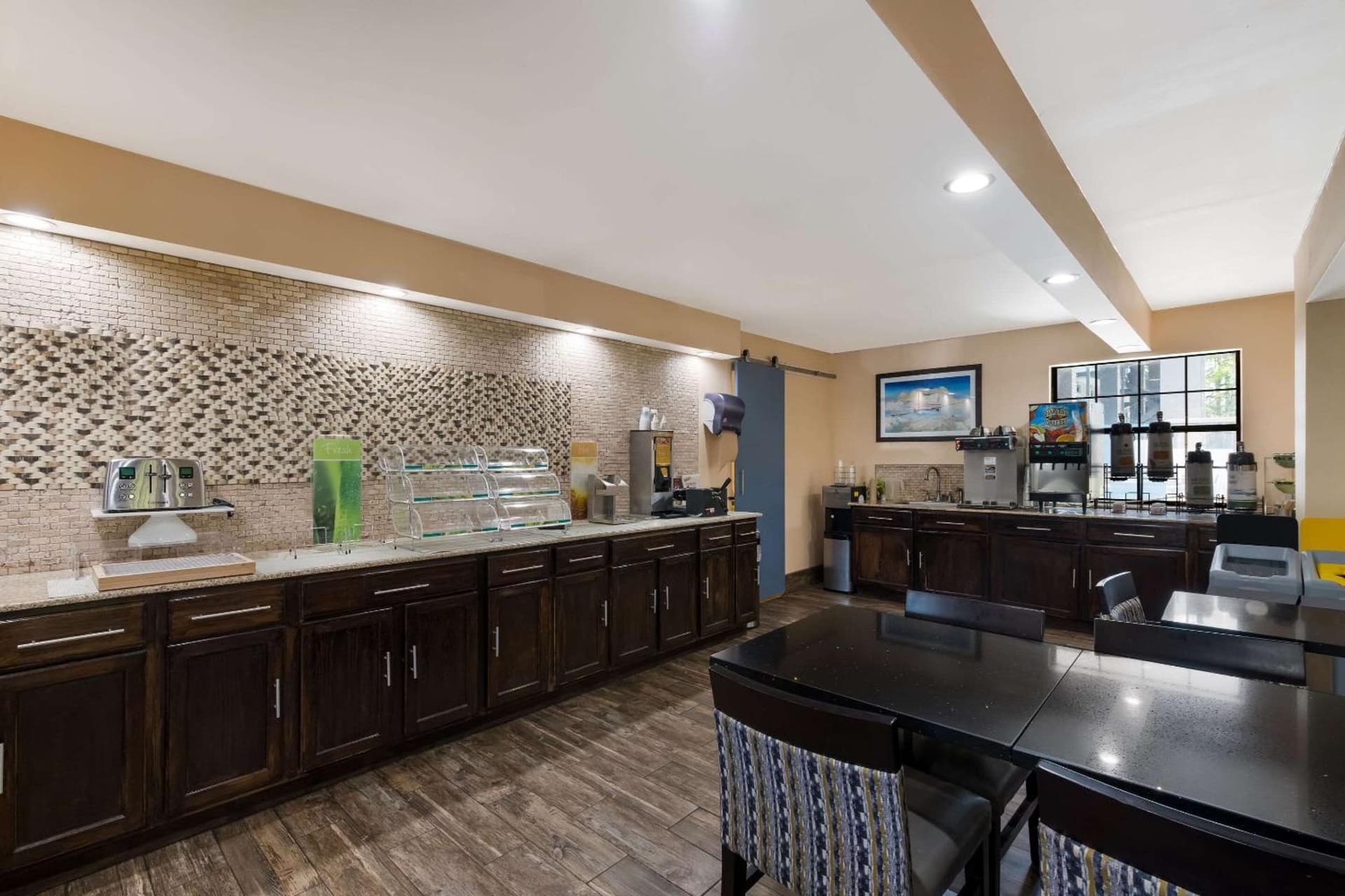 Quality Inn & Suites Airport gallery photo in Charlotte, NC — image 53