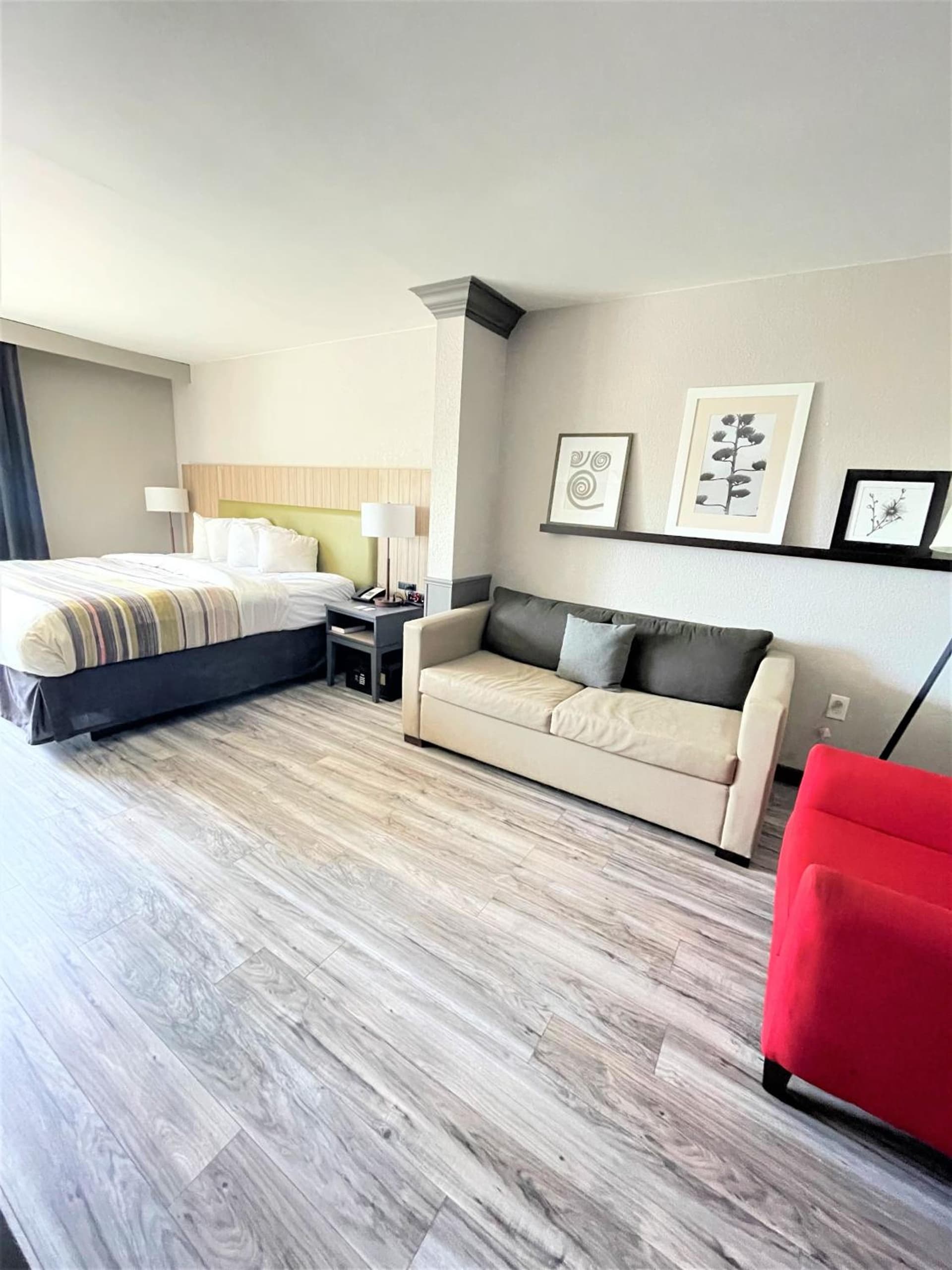 Country Inn & Suites by Radisson, Greenville, NC gallery photo in Winterville, NC — image 39