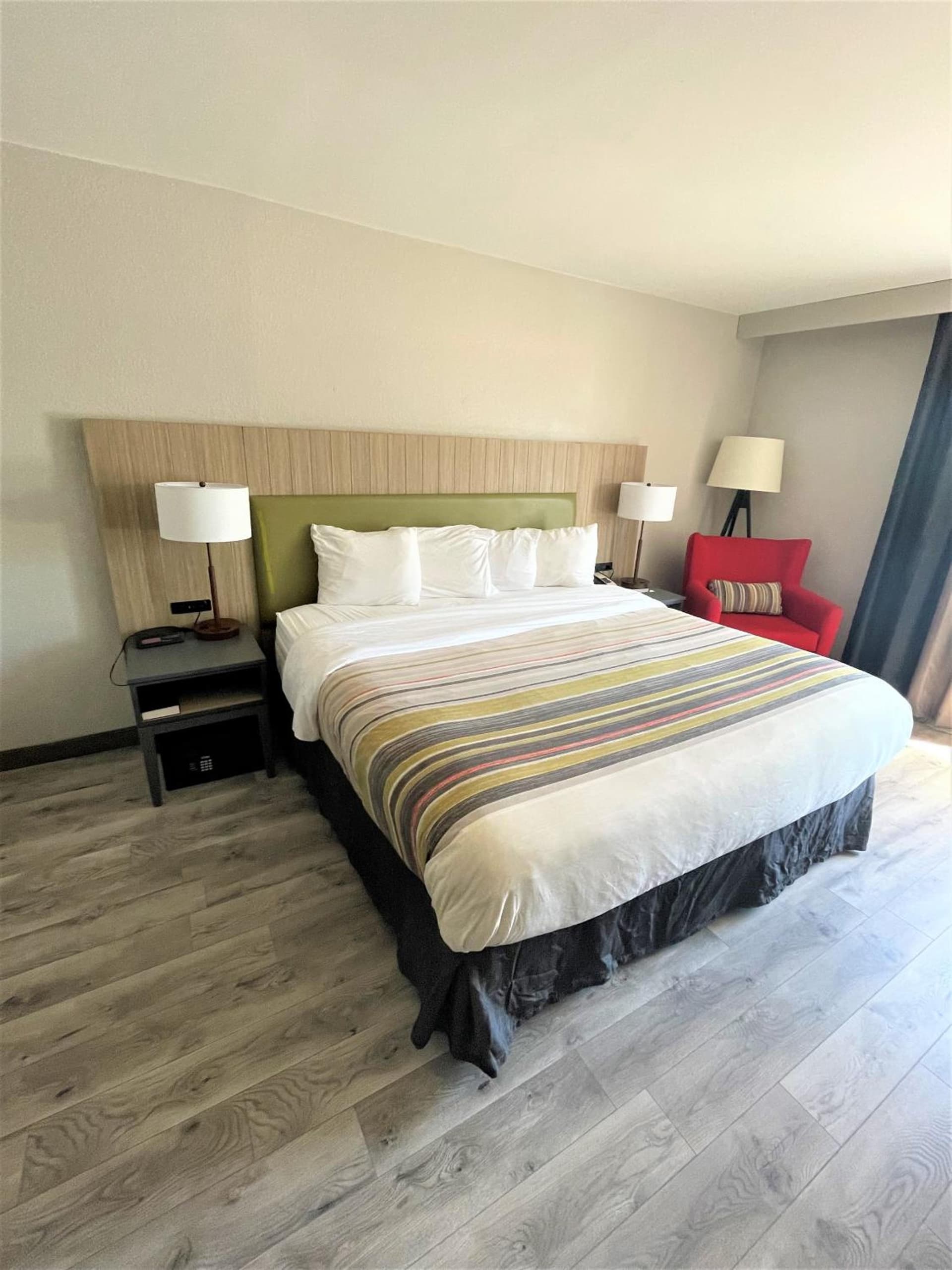 Country Inn & Suites by Radisson, Greenville, NC gallery photo in Winterville, NC — image 7