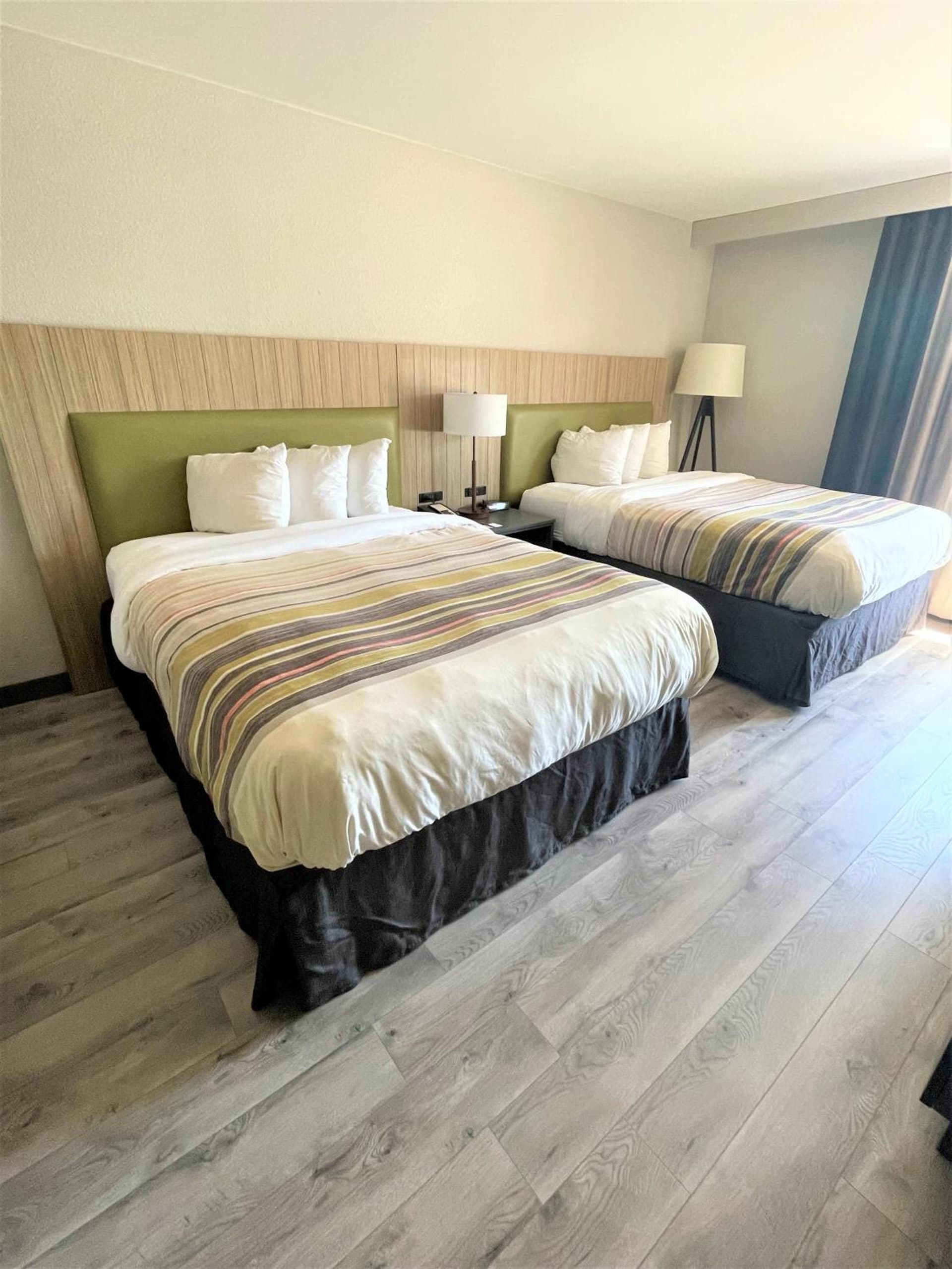 Country Inn & Suites by Radisson, Greenville, NC gallery photo in Winterville, NC — image 6