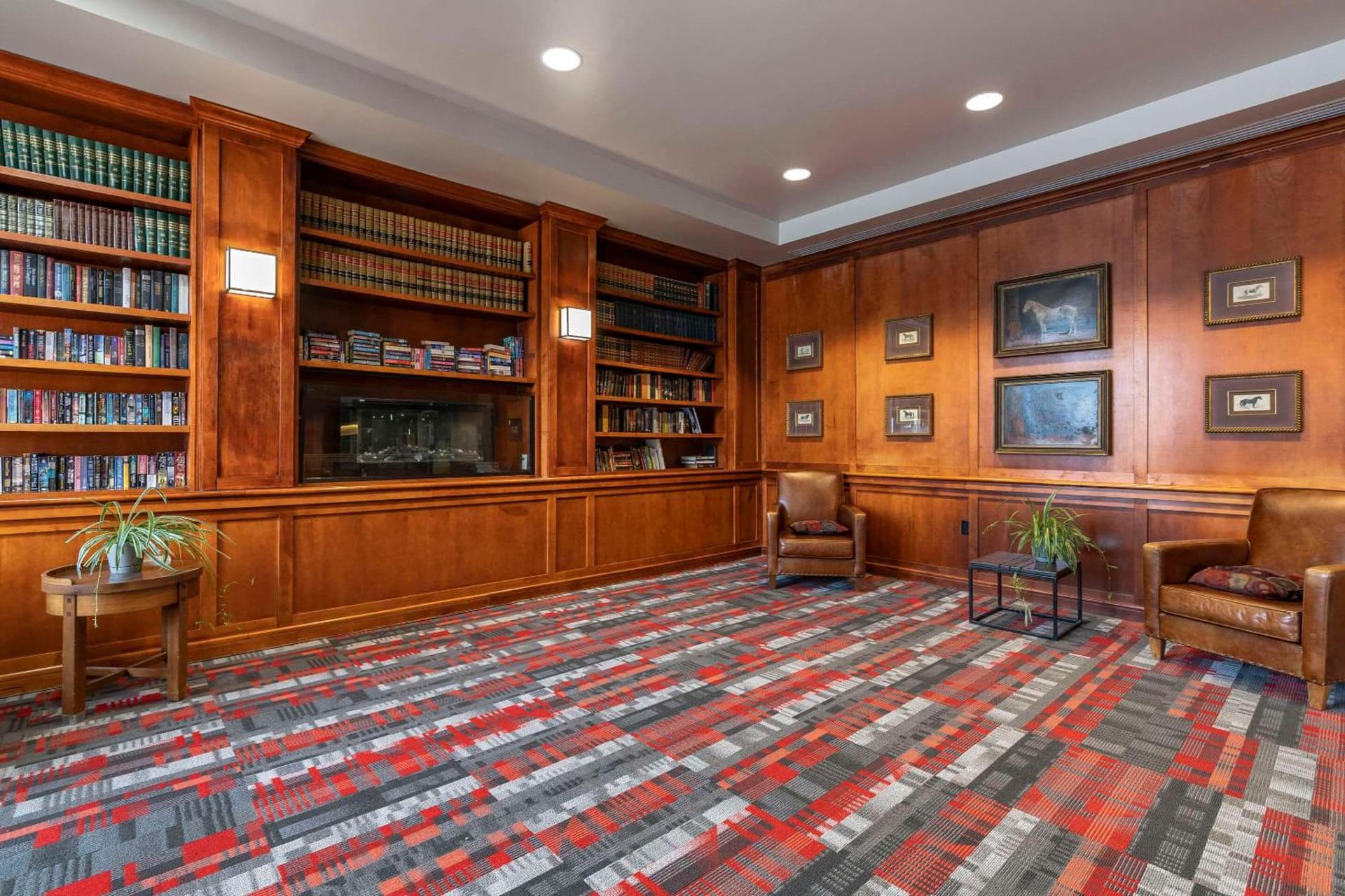 MainStay Suites Lexington I-75 property views in Lexington, KY — gallery photo 3