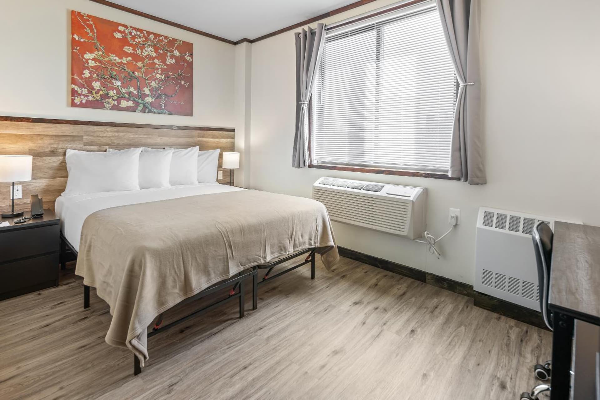 Highbridge Hotel gallery photo in Bronx, NY — image 9