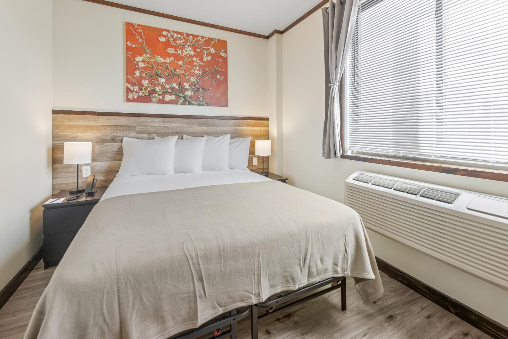 Highbridge Hotel gallery photo in Bronx, NY — image 39