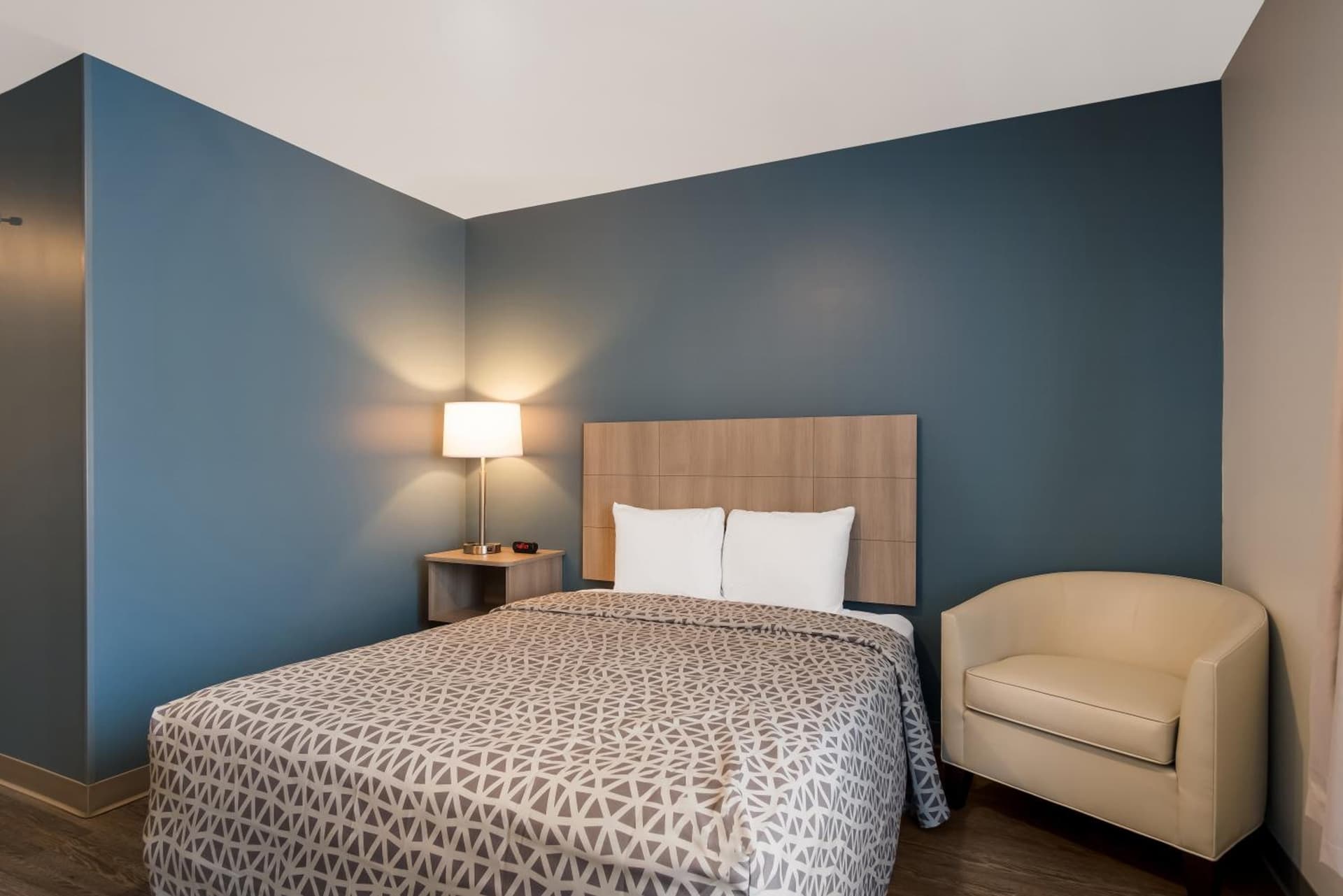 WoodSpring Suites Grand Rapids Kentwood gallery photo in Grand Rapids, MI — image 25