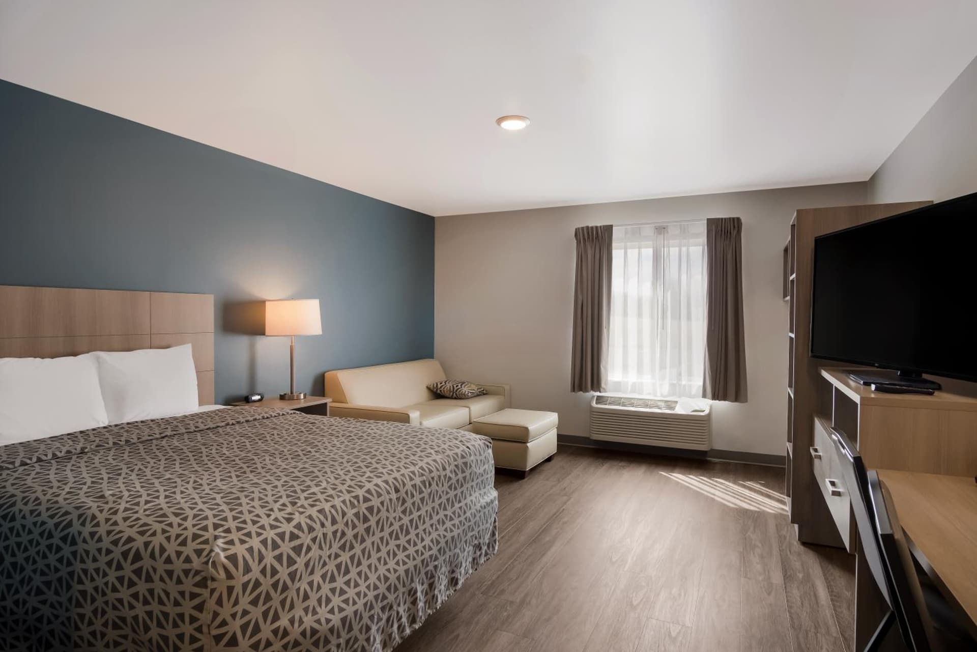 WoodSpring Suites Grand Rapids Kentwood gallery photo in Grand Rapids, MI — image 26