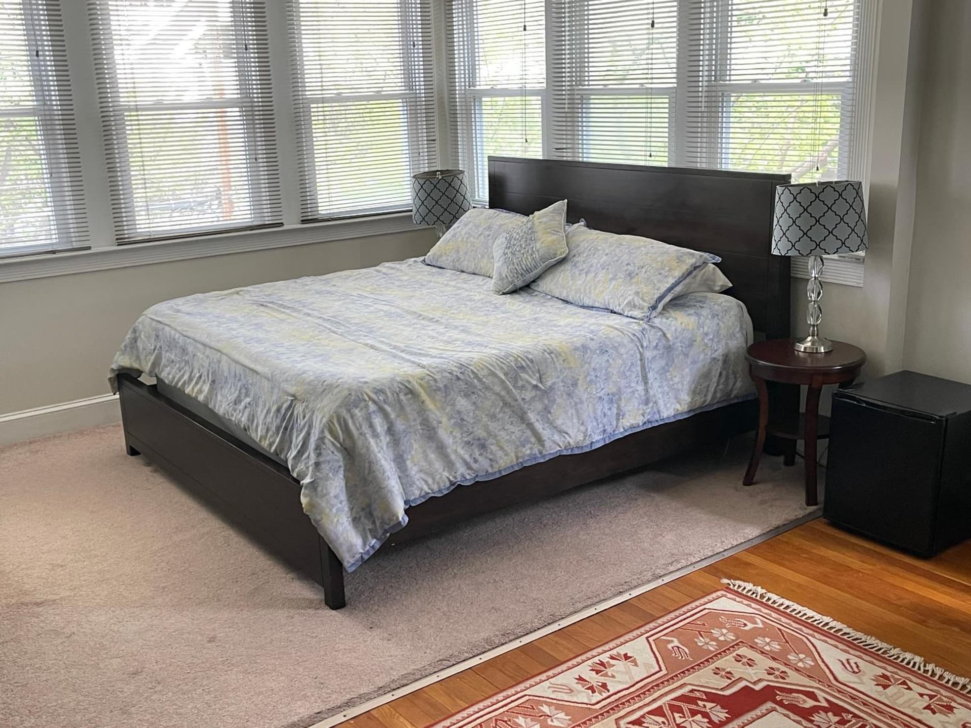 Deluxe King Master Suite interior in Washington, DC — gallery photo 2