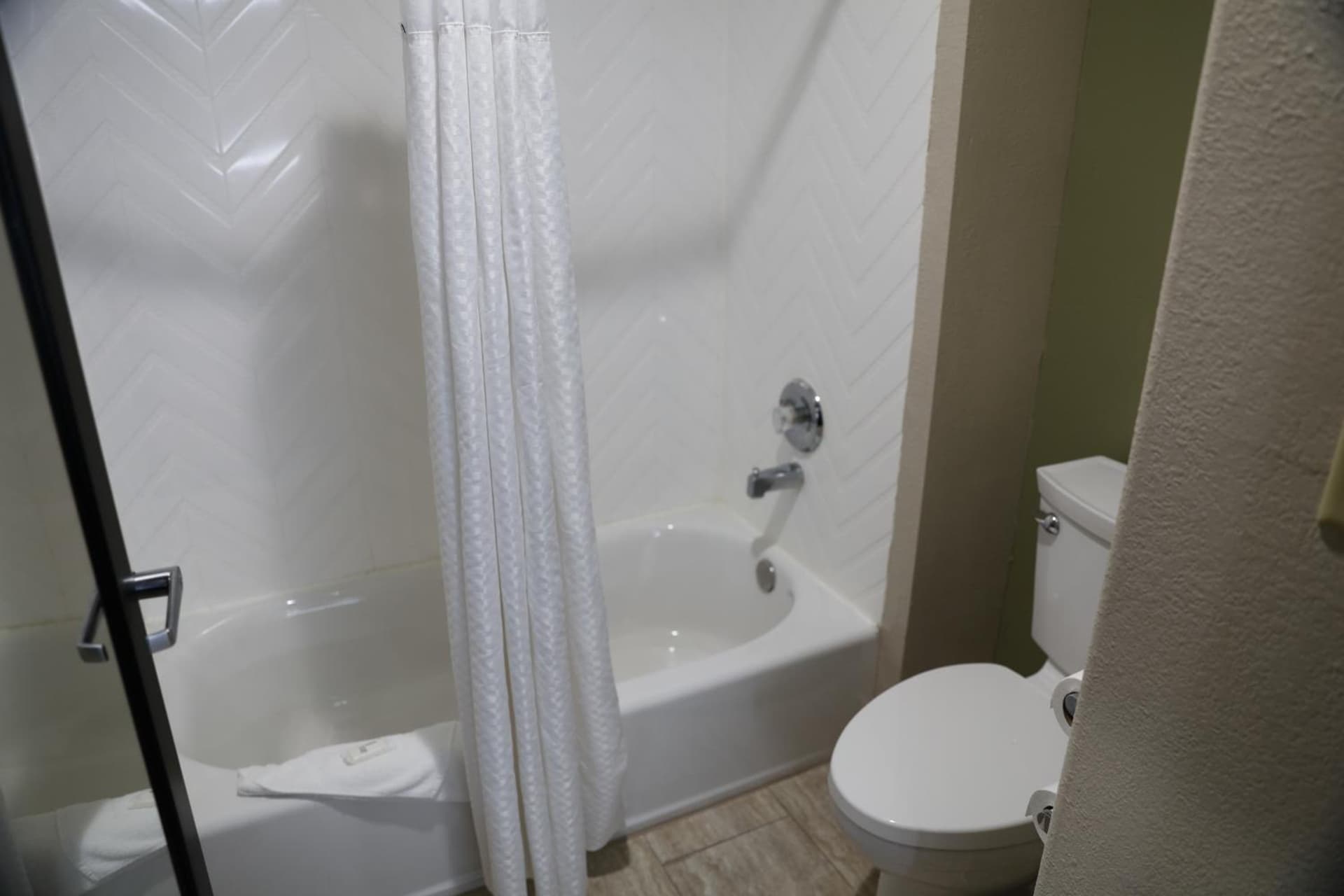 Baymont by Wyndham Rockford gallery photo in Rockford, IL — image 36