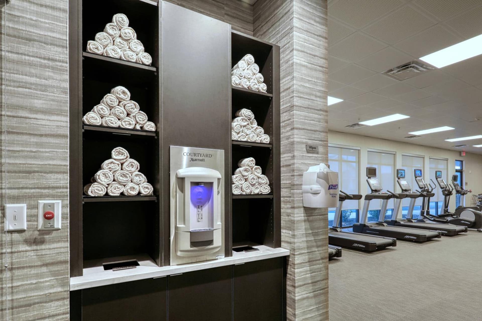 Courtyard by Marriott Southington gallery photo in Southington — image 6