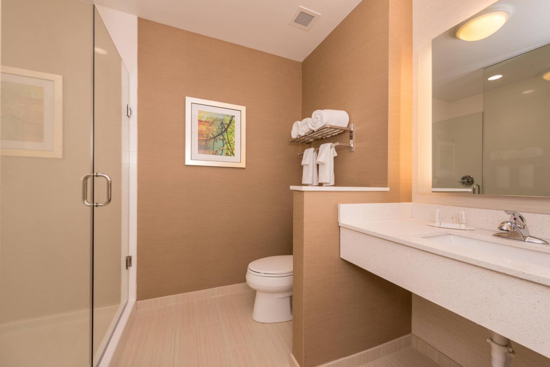 Fairfield Inn & Suites by Marriott Huntington interior in Huntington, WV — gallery photo 2