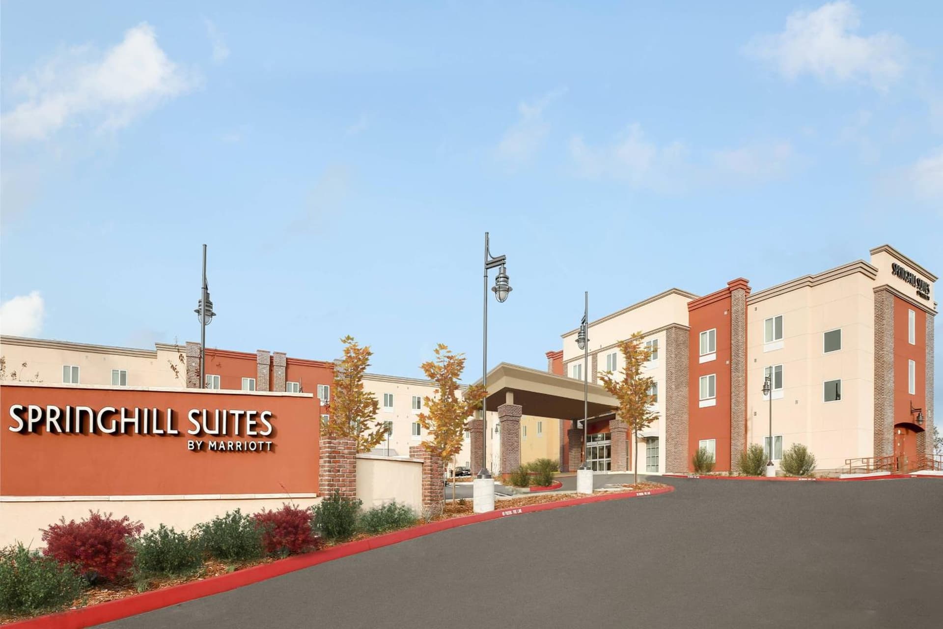 Hotel Vista Sierra interior in Auburn, CA — gallery photo 2