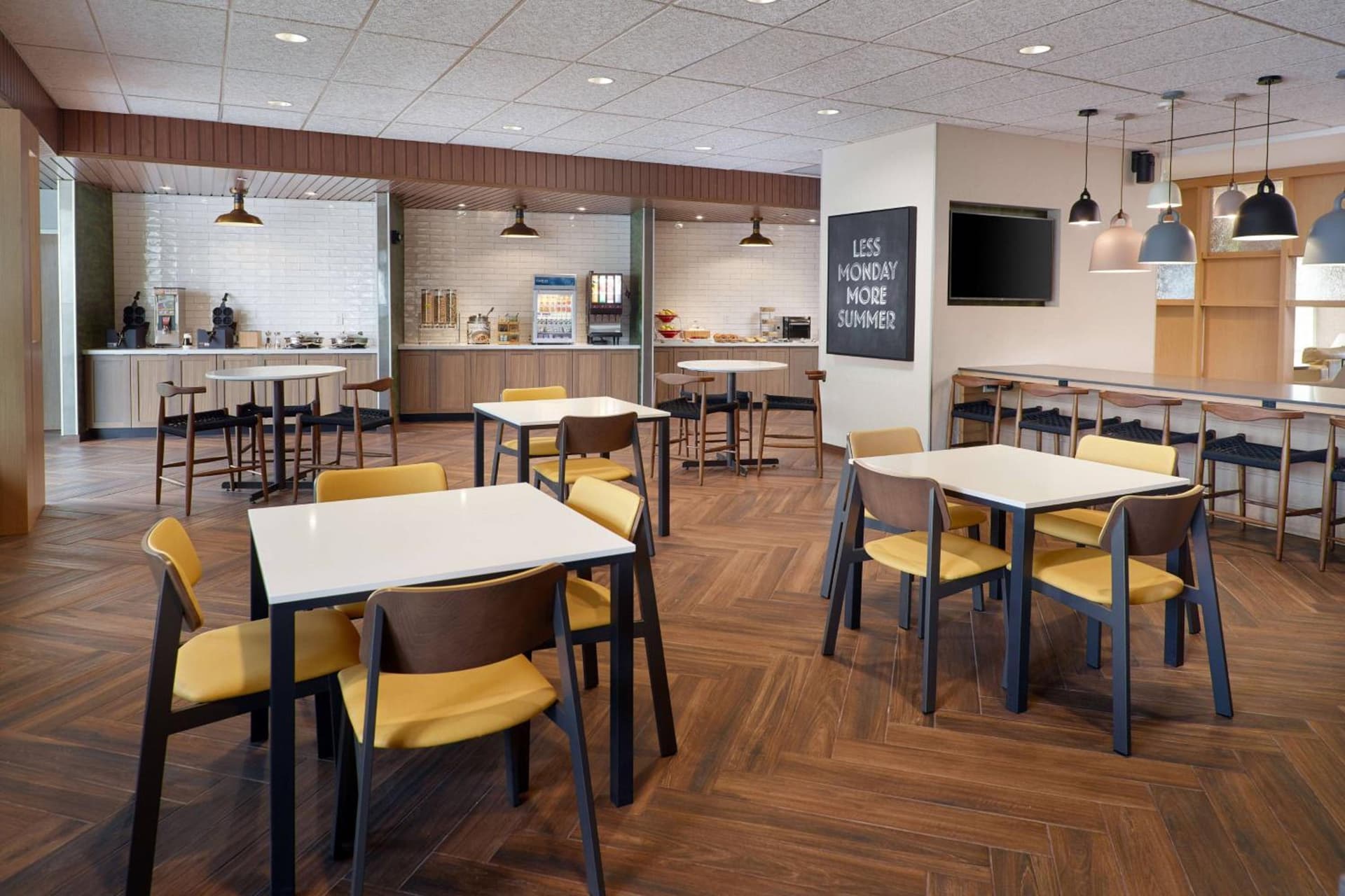 Fairfield Inn & Suites by Marriott Athens-University Area interior in Athens, GA — gallery photo 2