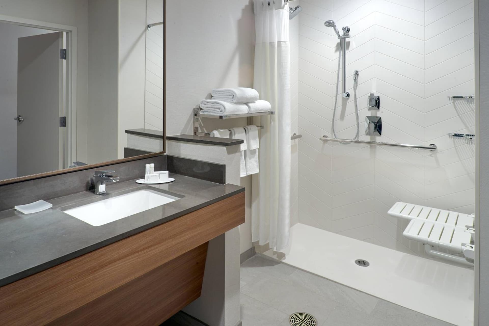 Fairfield Inn & Suites by Marriott Athens-University Area gallery photo in Athens, GA — image 4
