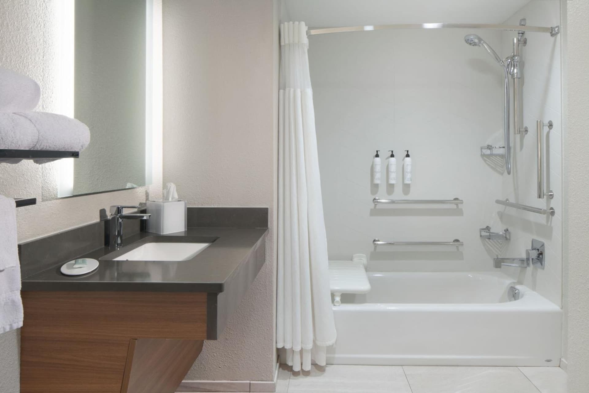Fairfield Inn & Suites by Marriott Charleston gallery photo in Charleston, WV — image 16