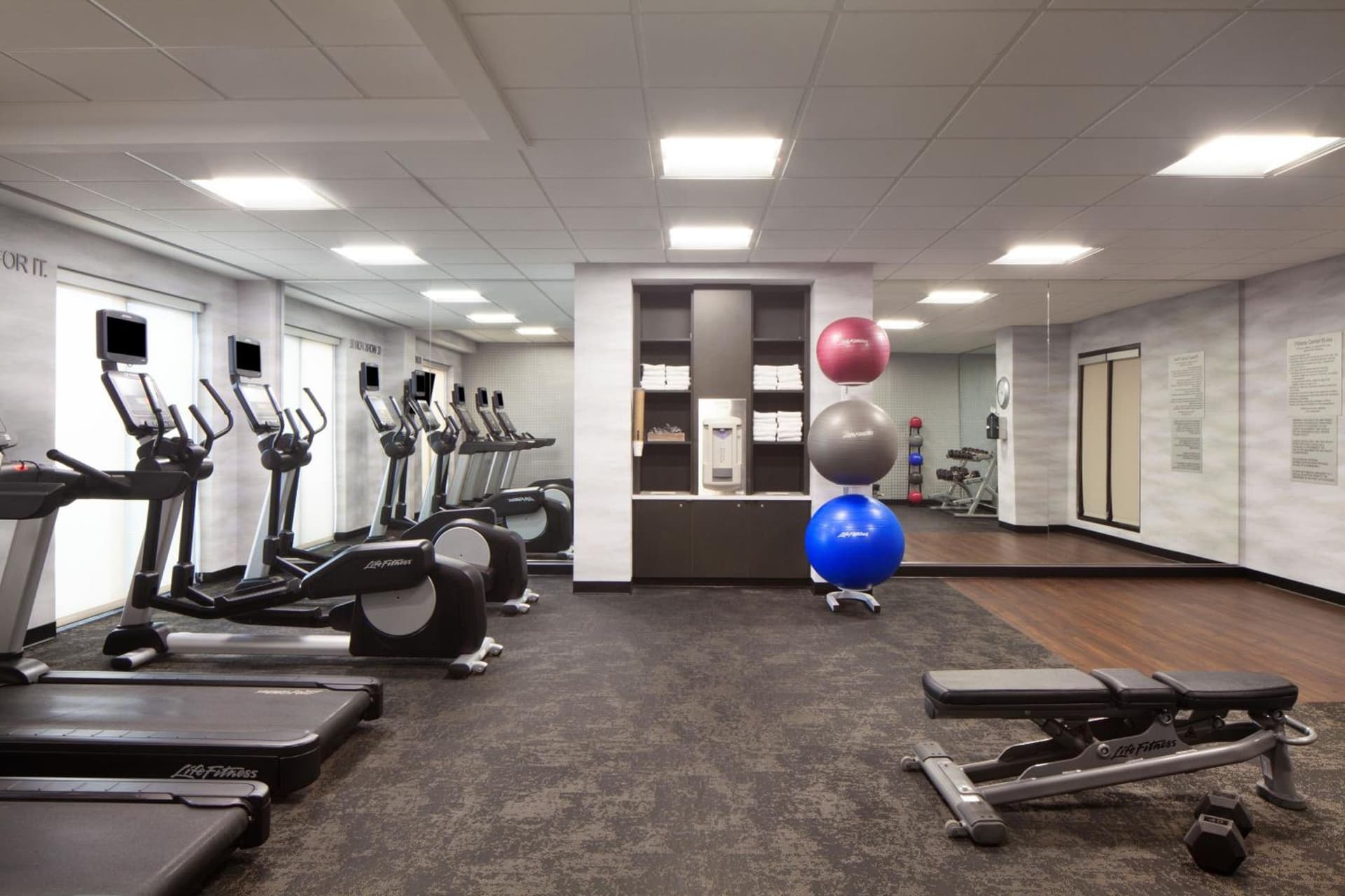 Fairfield Inn & Suites by Marriott Charleston gallery photo in Charleston, WV — image 20
