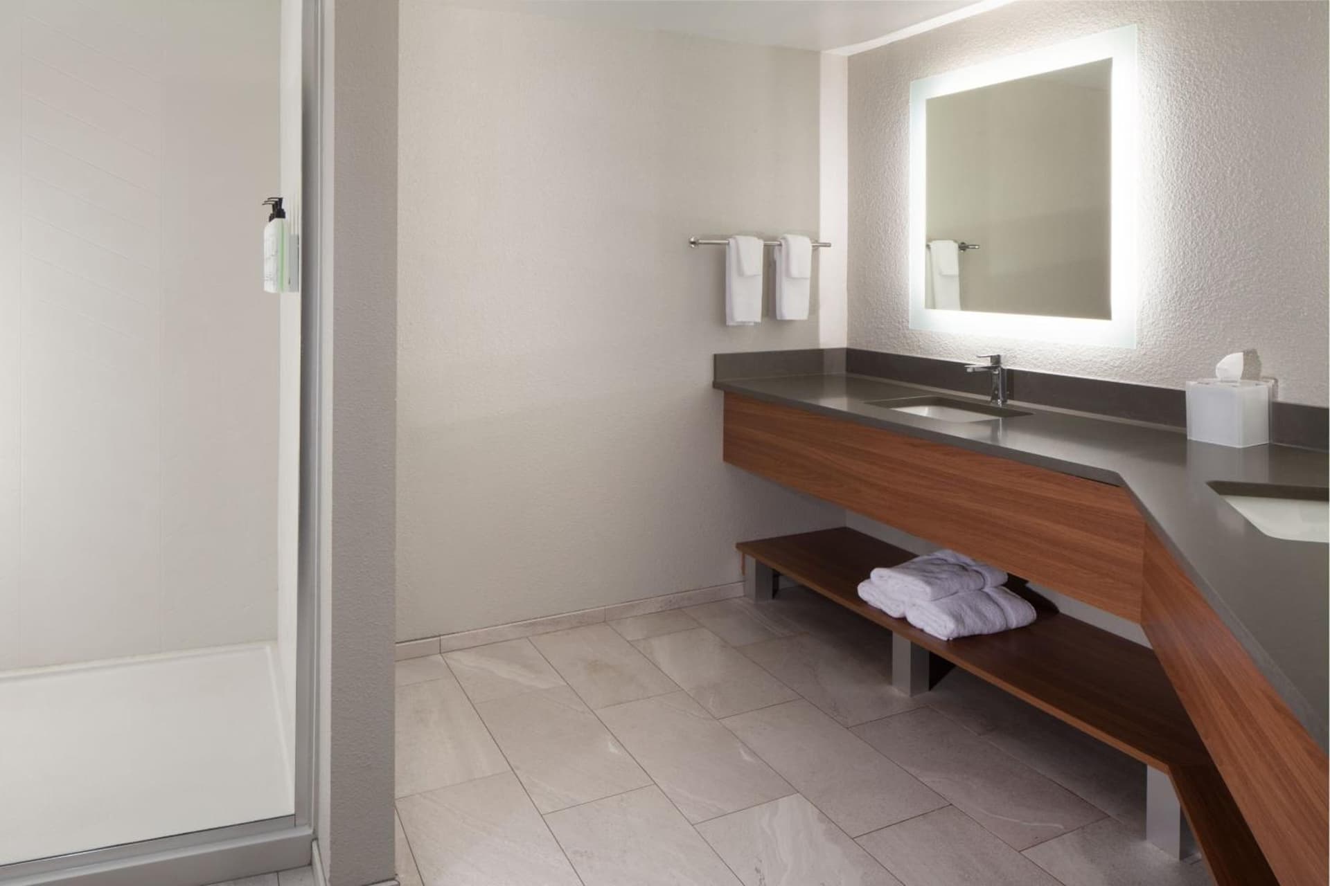 Fairfield Inn & Suites by Marriott Charleston property views in Charleston, WV — gallery photo 3
