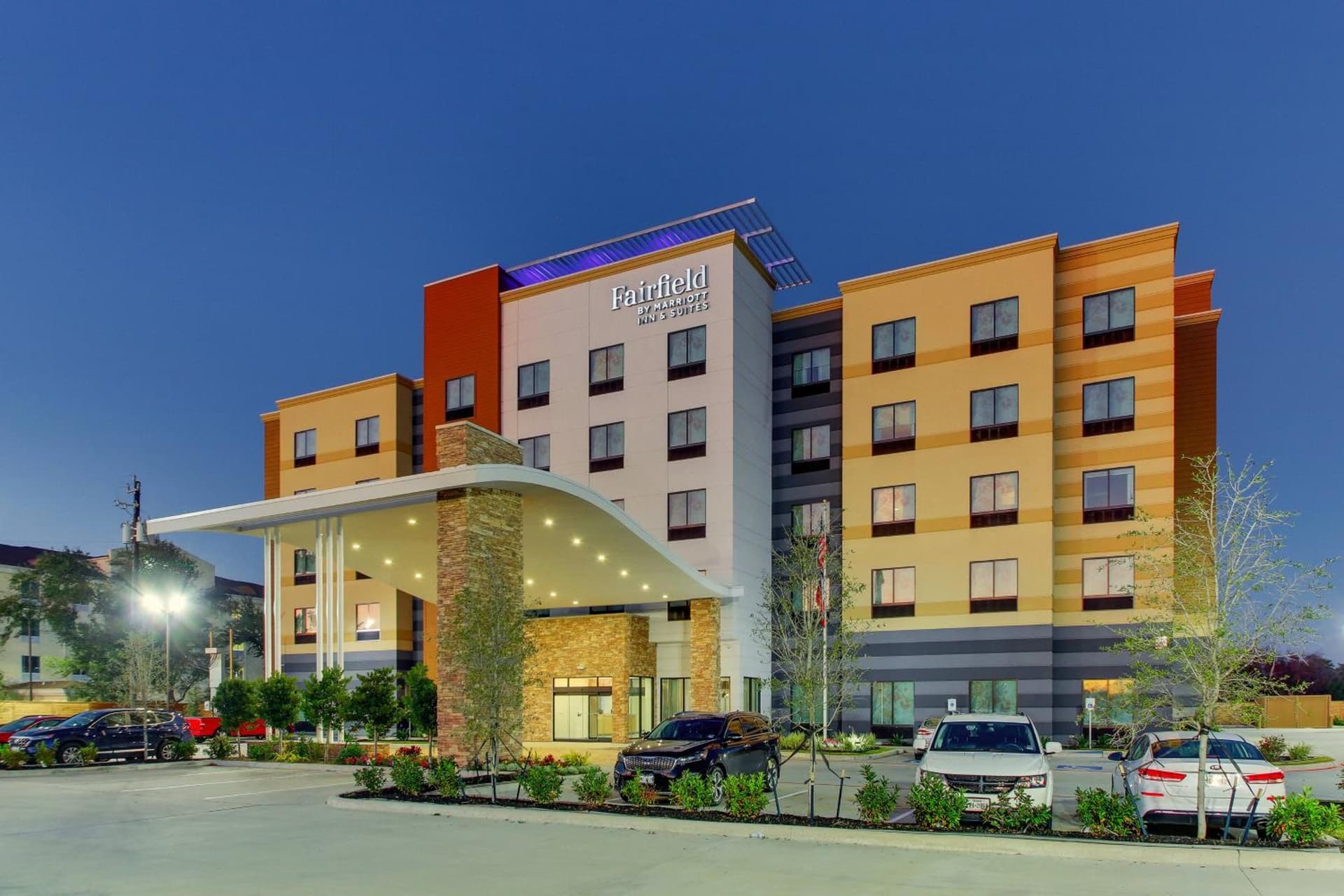 Fairfield Inn and Suites by Marriott Houston Brookhollow interior in Houston, TX — gallery photo 2