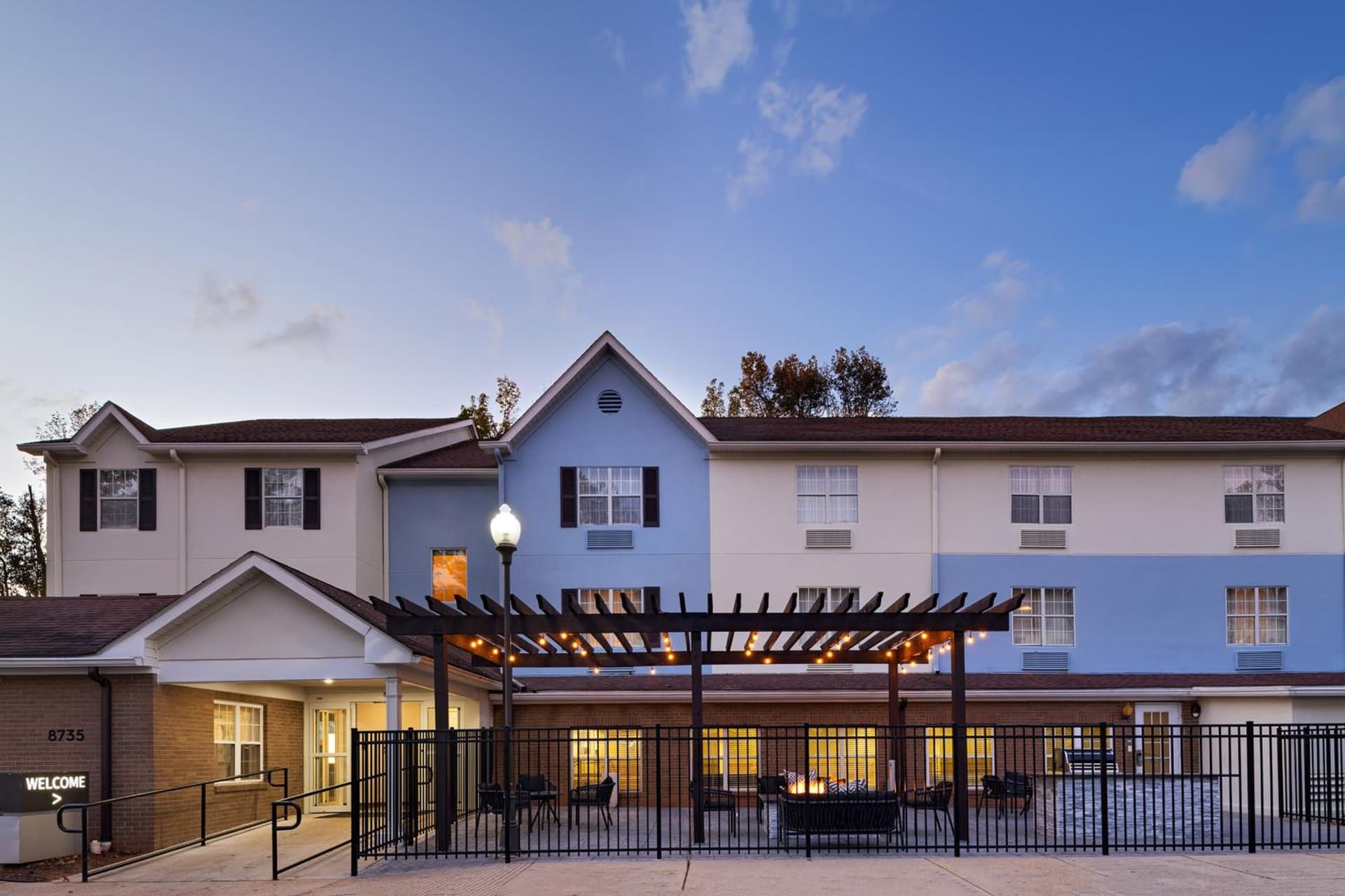 TownePlace Suites by Marriott Baton Rouge South interior in Baton Rouge, LA — gallery photo 2