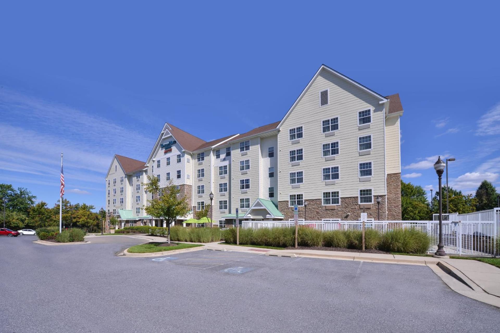 TownePlace Suites Arundel Mills BWI Airport interior in Hanover — gallery photo 2