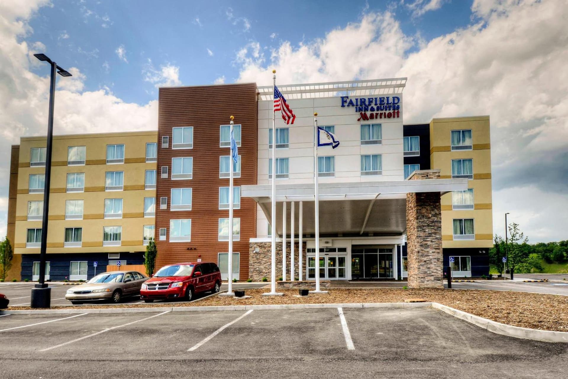 Fairfield Inn & Suites by Marriott Princeton interior in Princeton, WV — gallery photo 2
