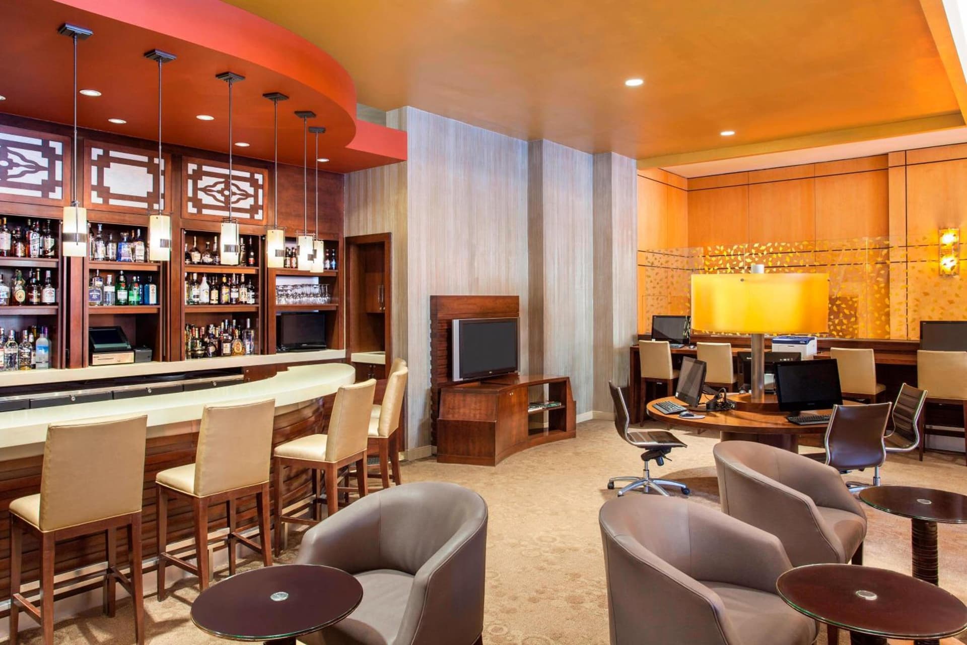 Sheraton LaGuardia East Hotel property views in Queens, NY — gallery photo 3