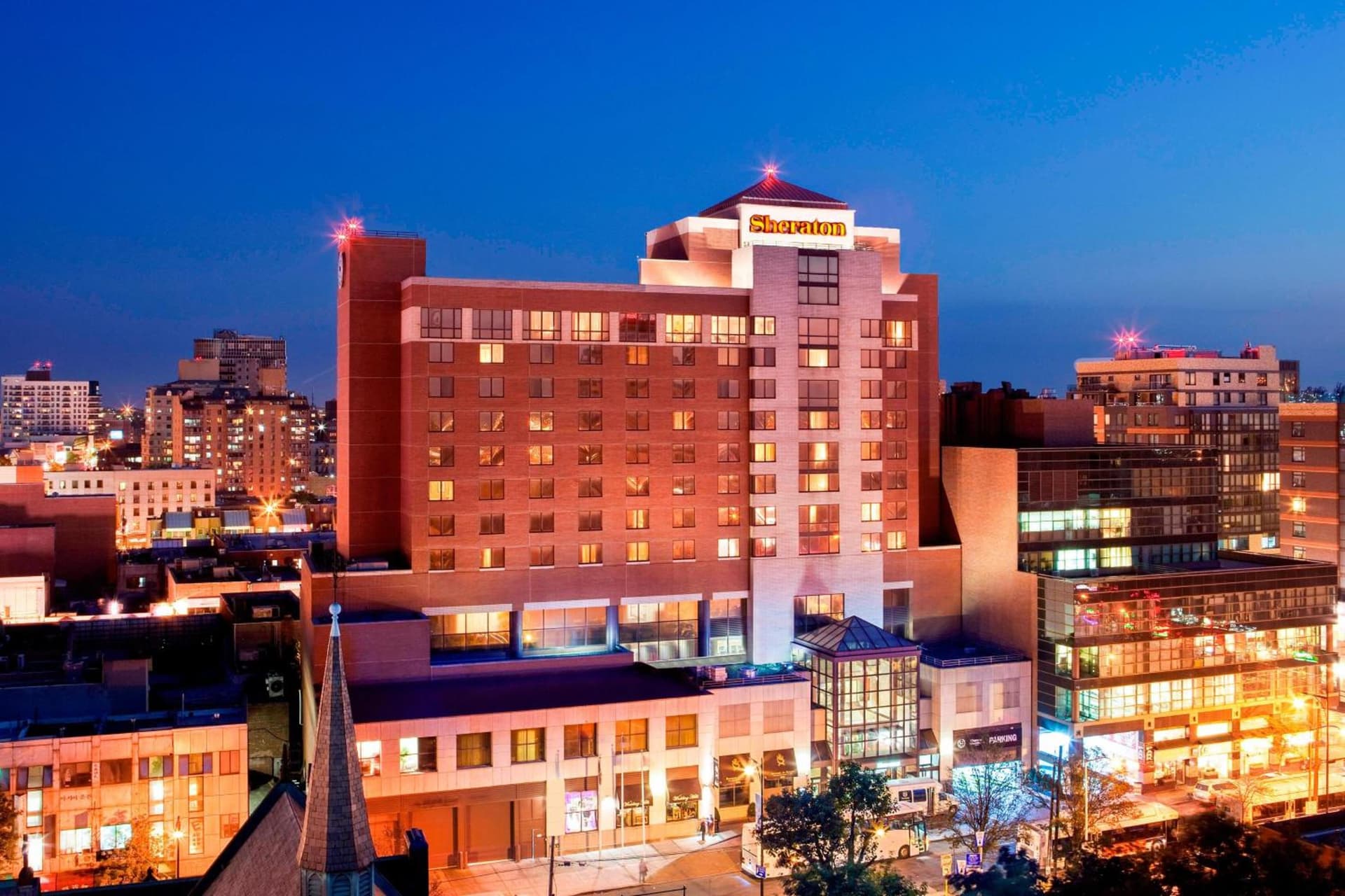 Sheraton LaGuardia East Hotel featured exterior or lobby in Queens, NY — similar hotel