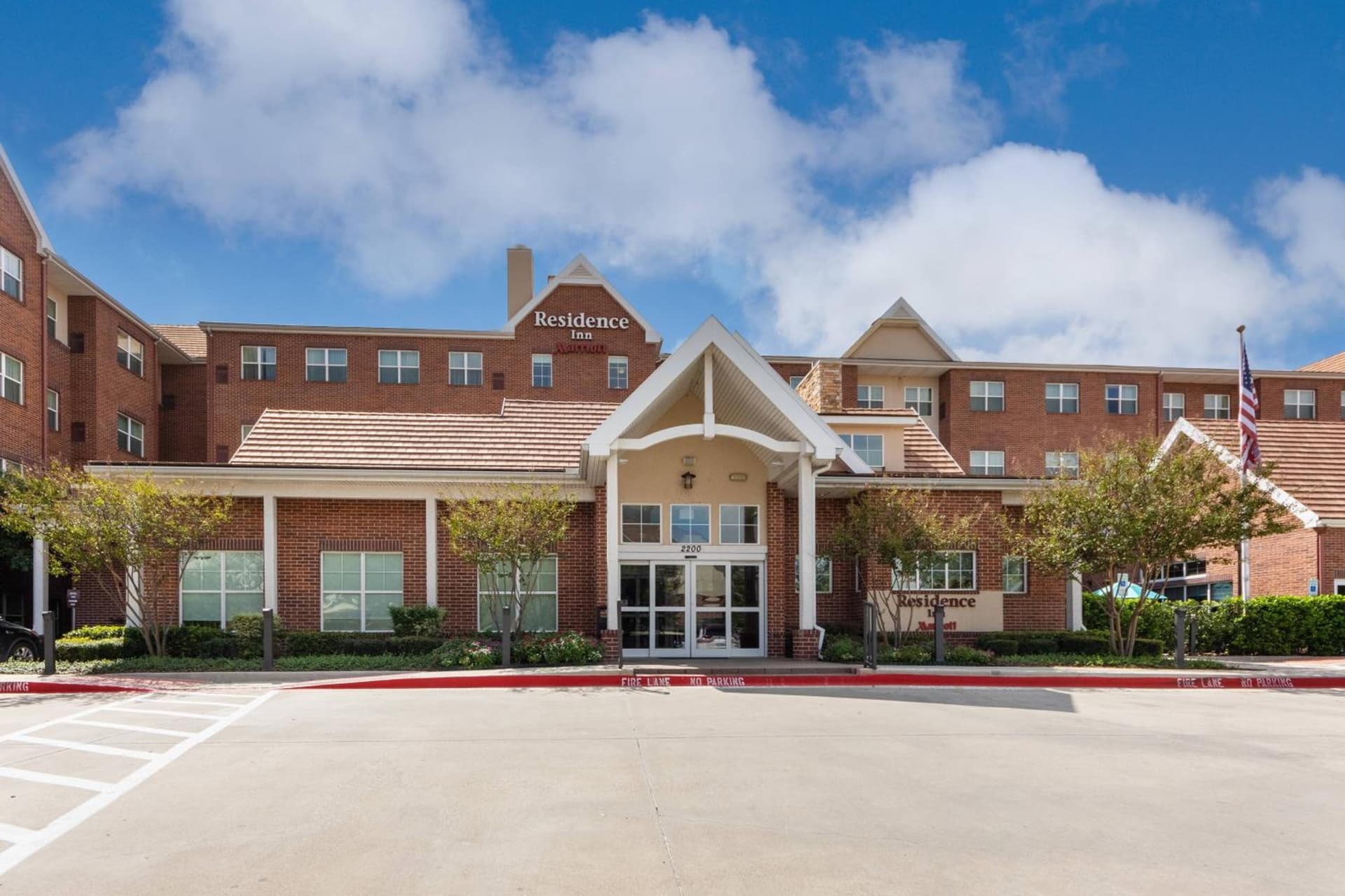 Residence Inn Dallas DFW Airport South/Irving featured exterior or lobby in Irving, TX — similar hotel