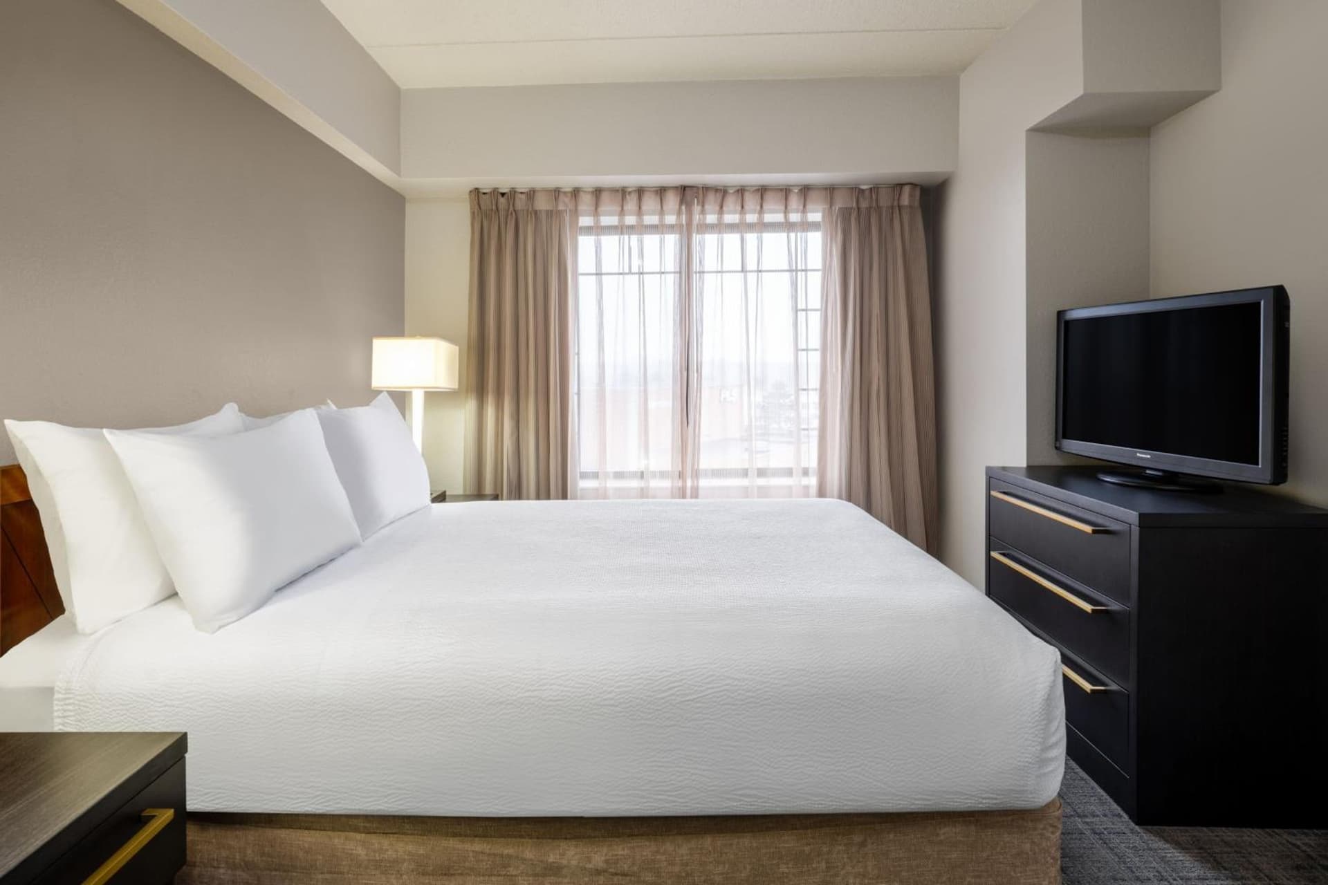 Residence Inn by Marriott Chicago Oak Brook property views in Oak Brook, IL — gallery photo 3