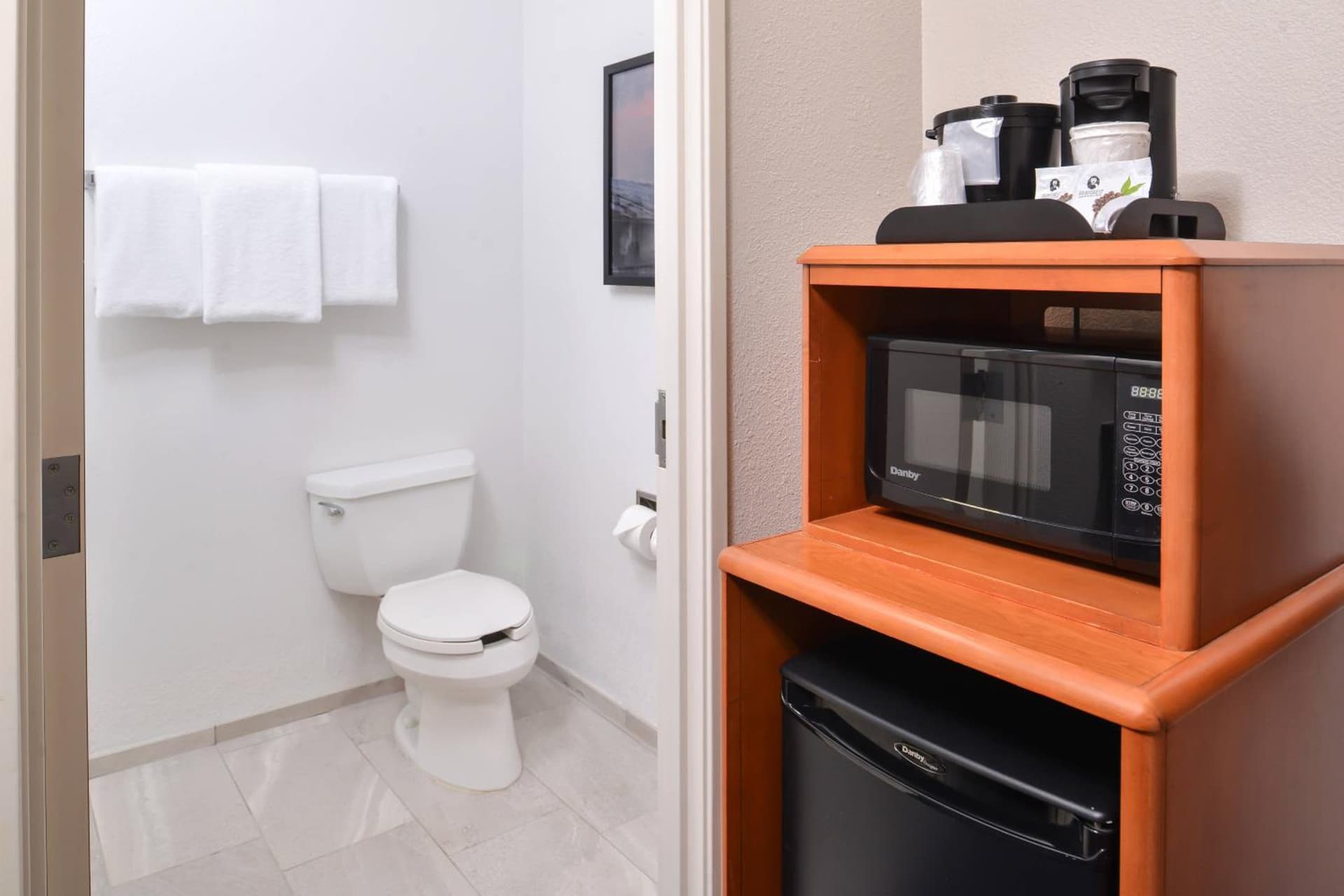 Fairfield Inn & Suites by Marriott Ocala interior in Ocala, FL — gallery photo 2