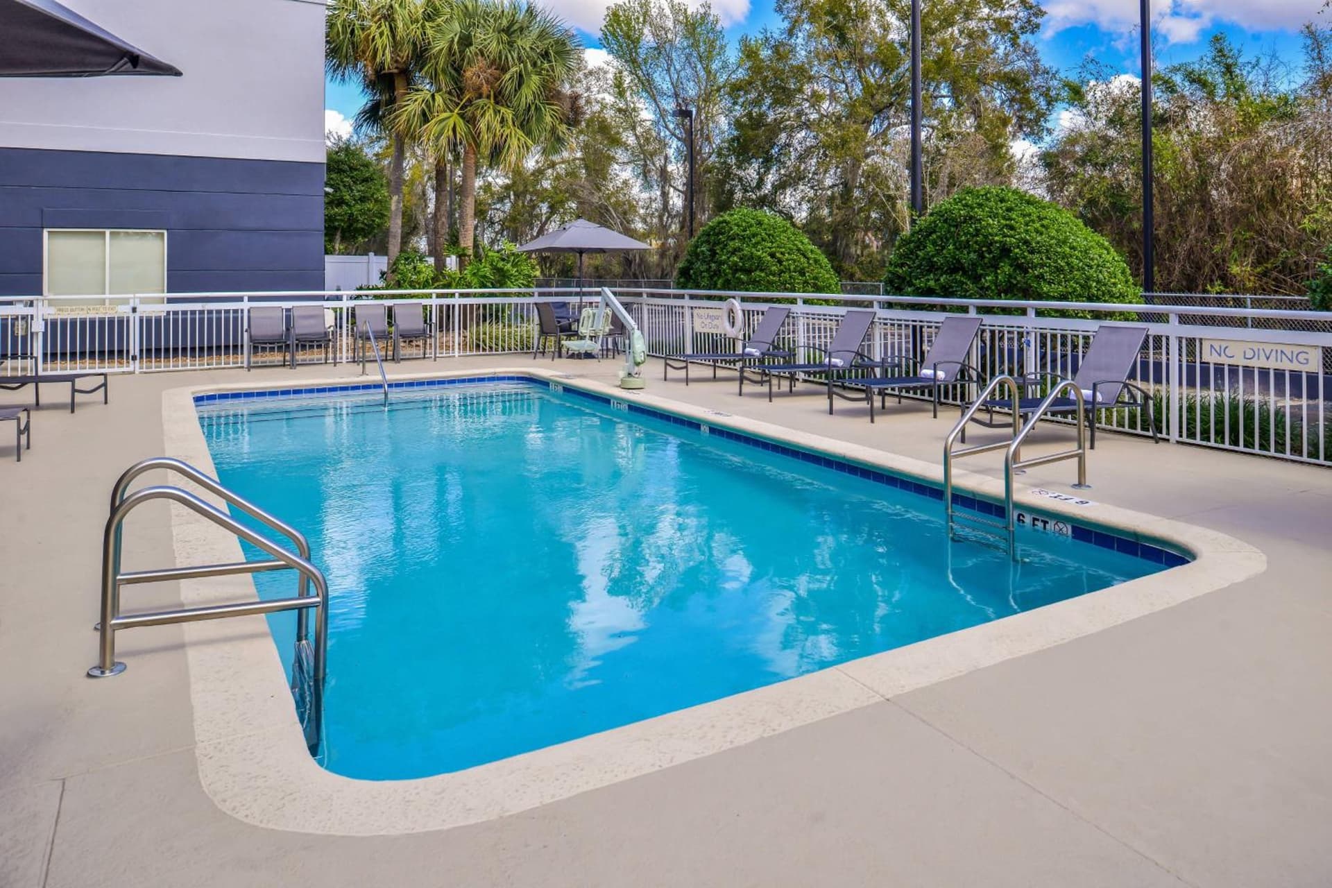 Fairfield Inn & Suites by Marriott Ocala interior in Ocala, FL — gallery photo 2