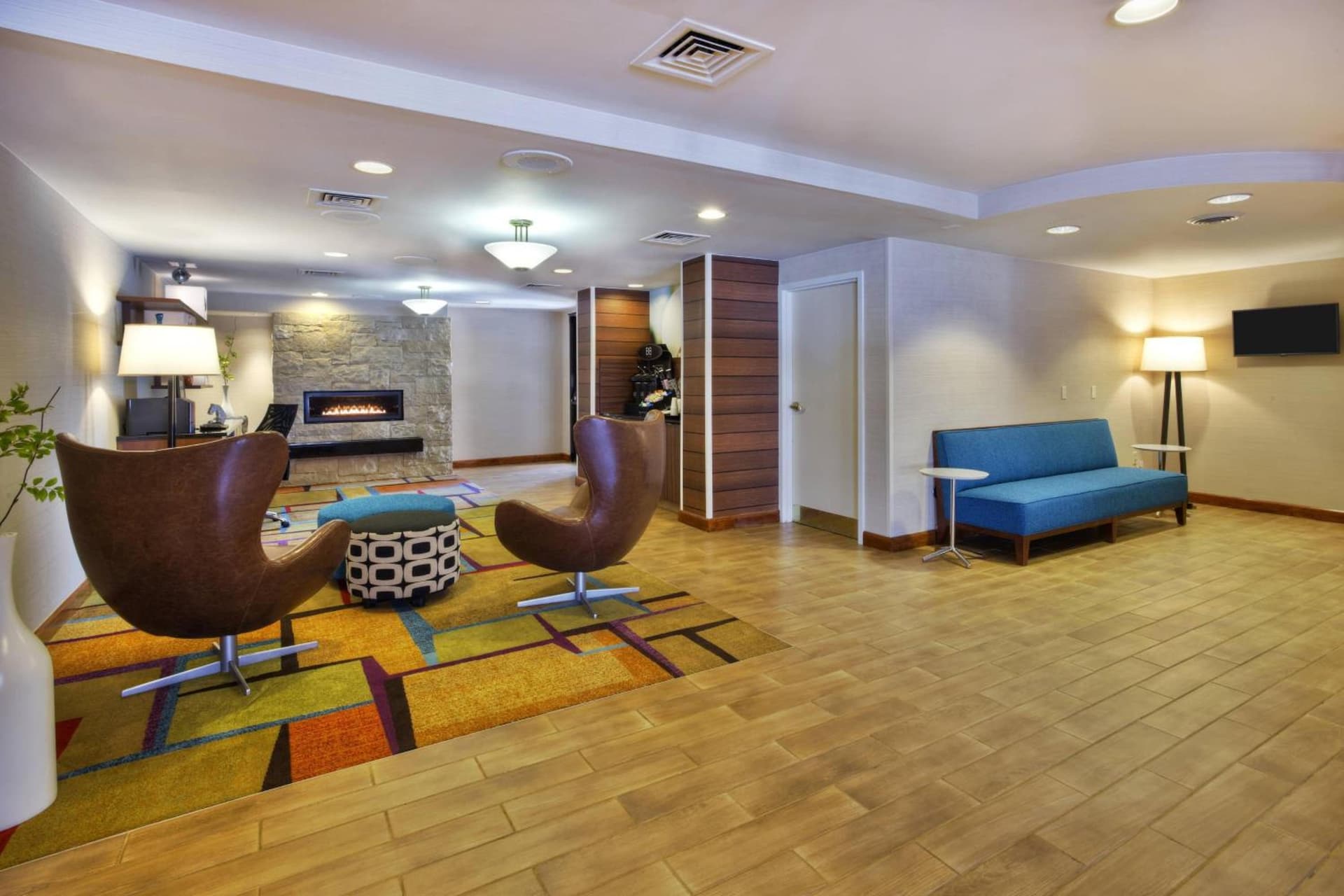 Fairfield Inn Ann Arbor interior in Ann Arbor, MI — gallery photo 2