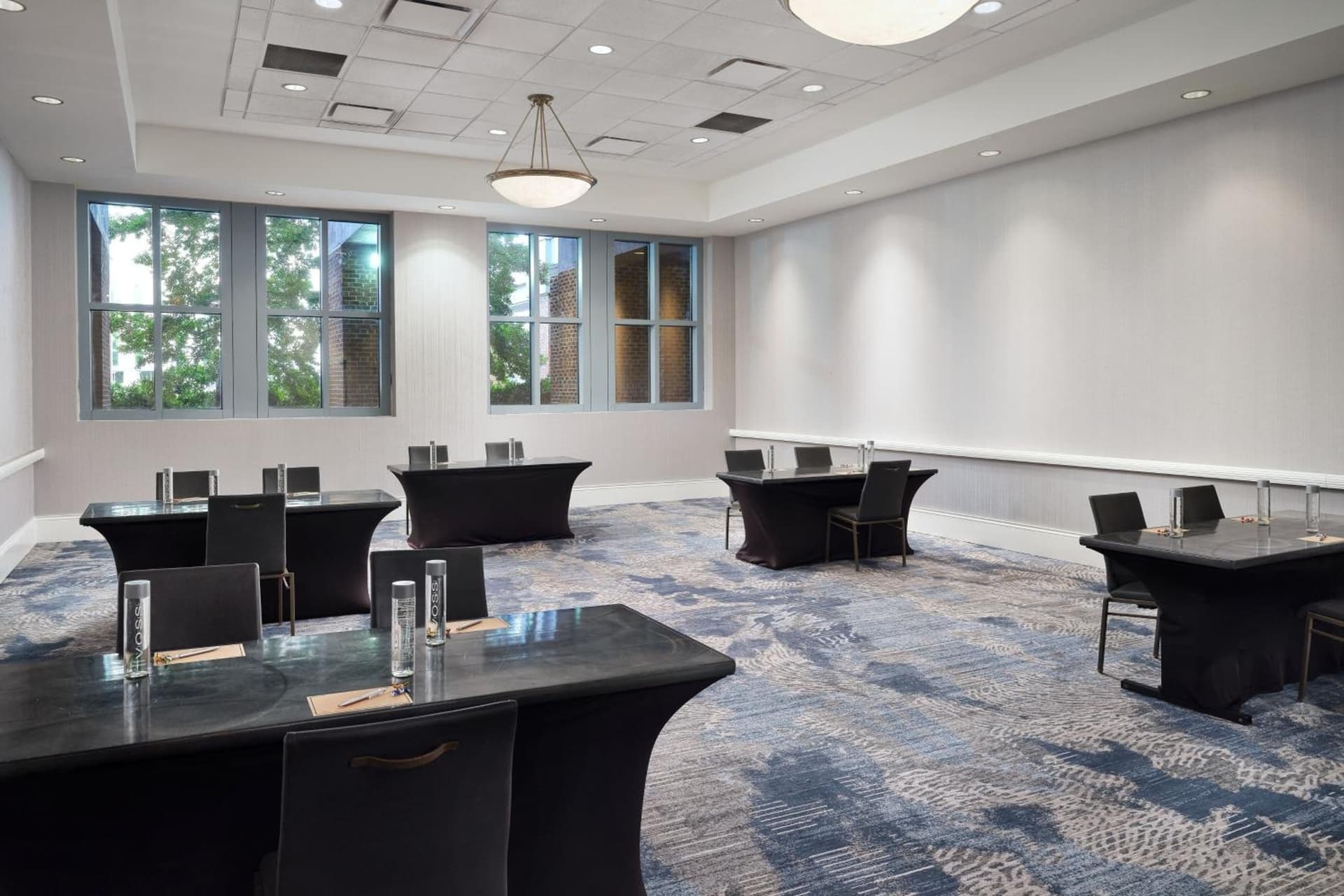 Renaissance Portsmouth-Norfolk Waterfront Hotel gallery photo in Portsmouth, VA — image 21