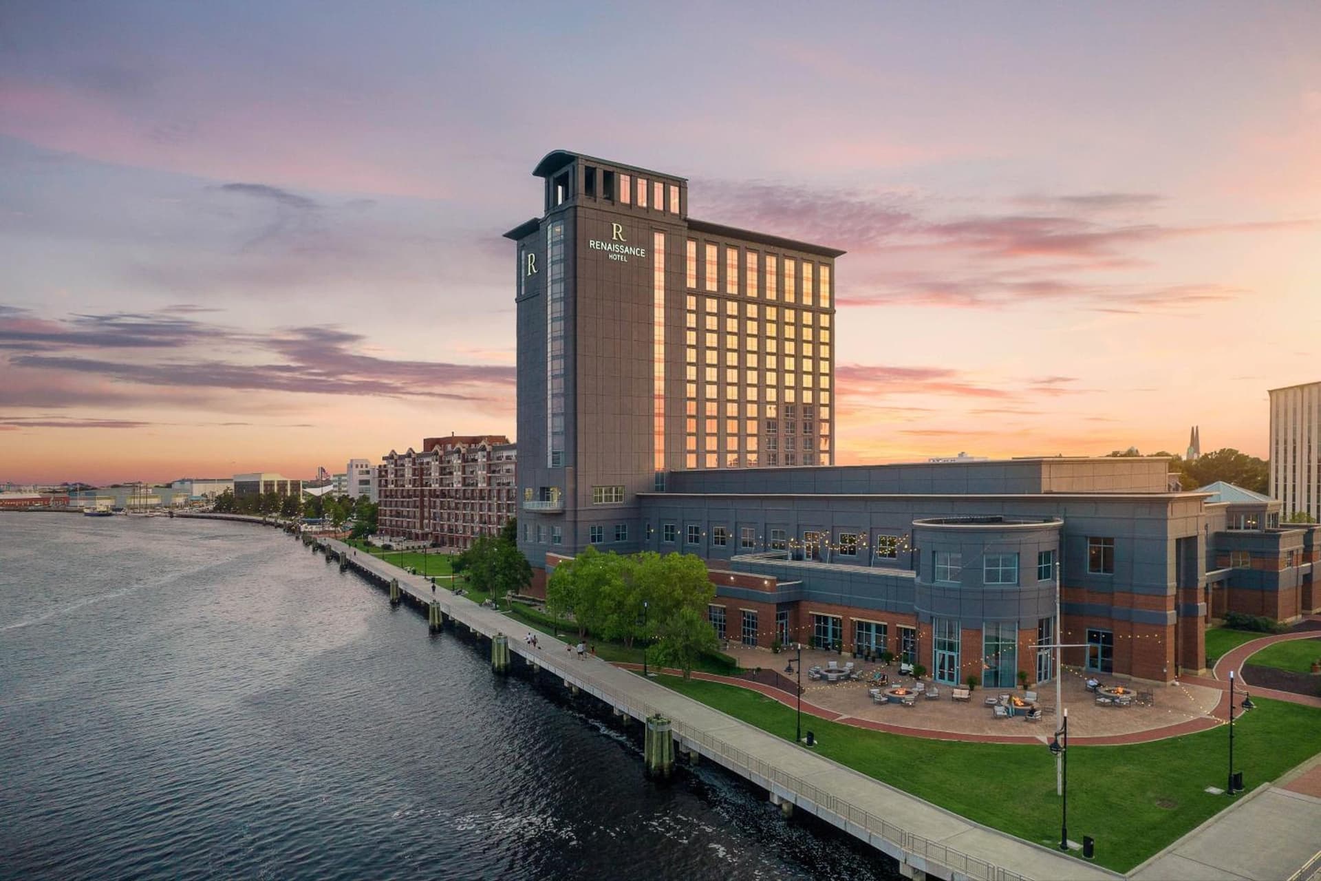 Renaissance Portsmouth-Norfolk Waterfront Hotel — hotel in Portsmouth, Virginia