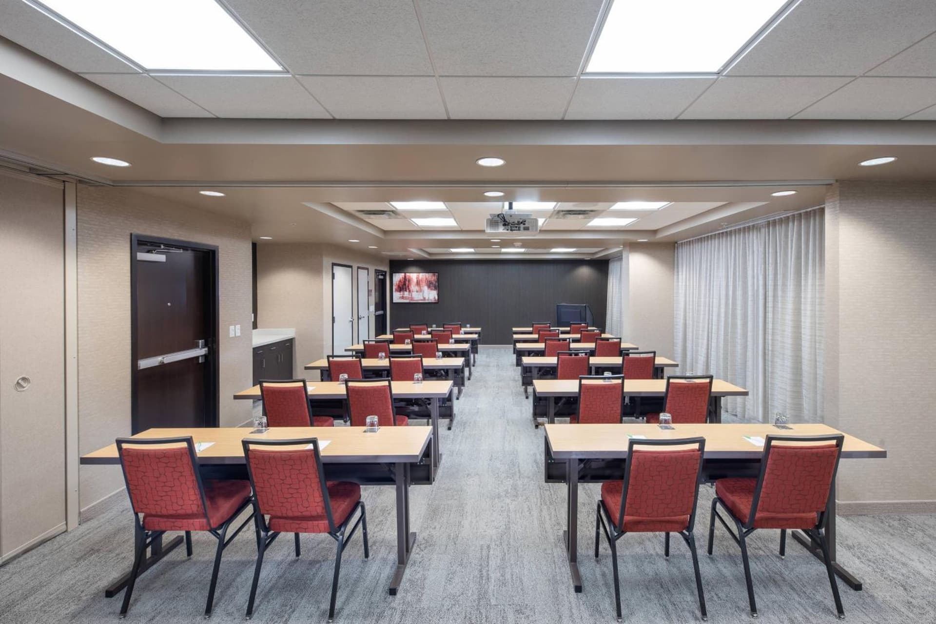 Courtyard by Marriott Baton Rouge Downtown property views in Baton Rouge, LA — gallery photo 3