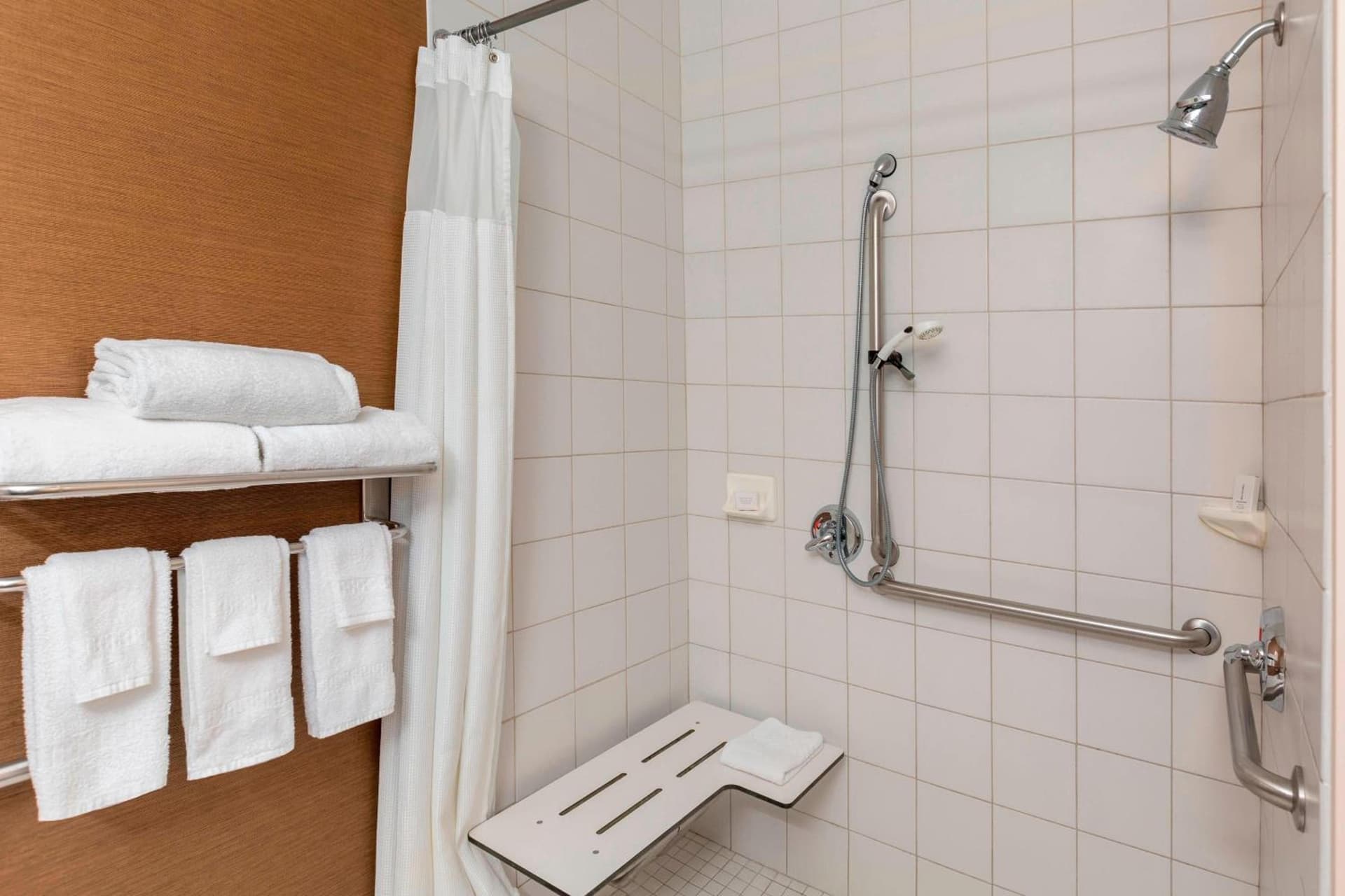 Fairfield Inn & Suites by Marriott Abilene interior in Abilene, TX — gallery photo 2