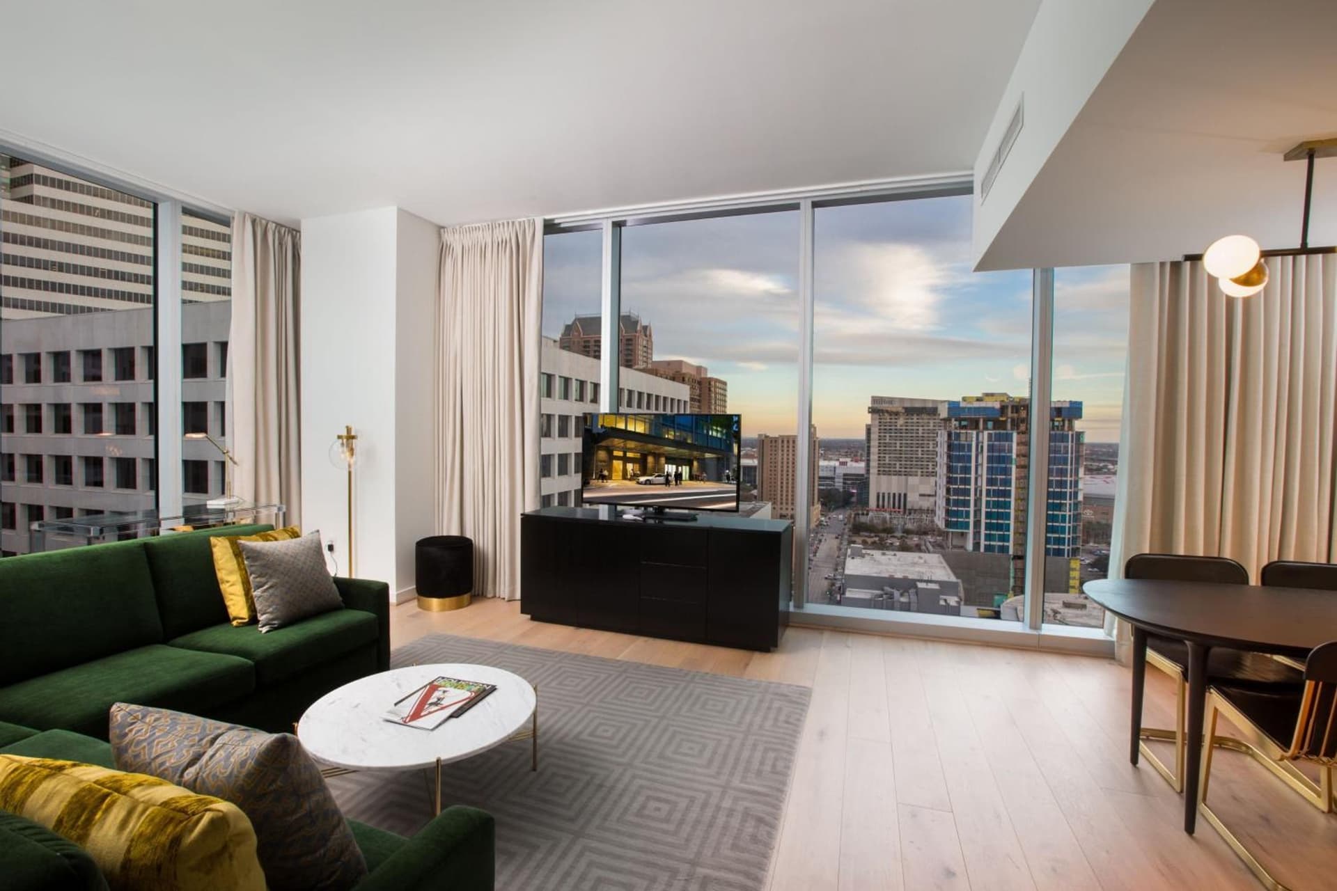 The Laura Hotel, Houston Downtown, Autograph Collection gallery photo in Houston, TX — image 61