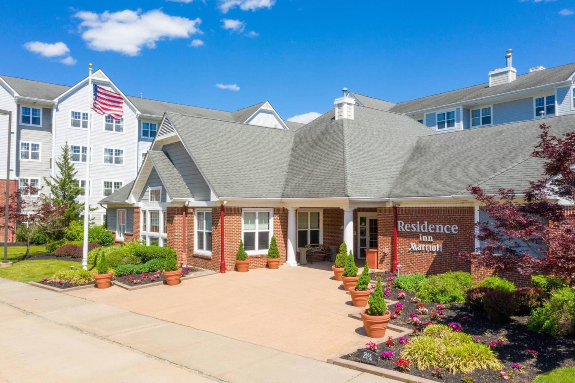 Residence Inn by Marriott Princeton at Carnegie Center interior in Princeton, NJ — gallery photo 2