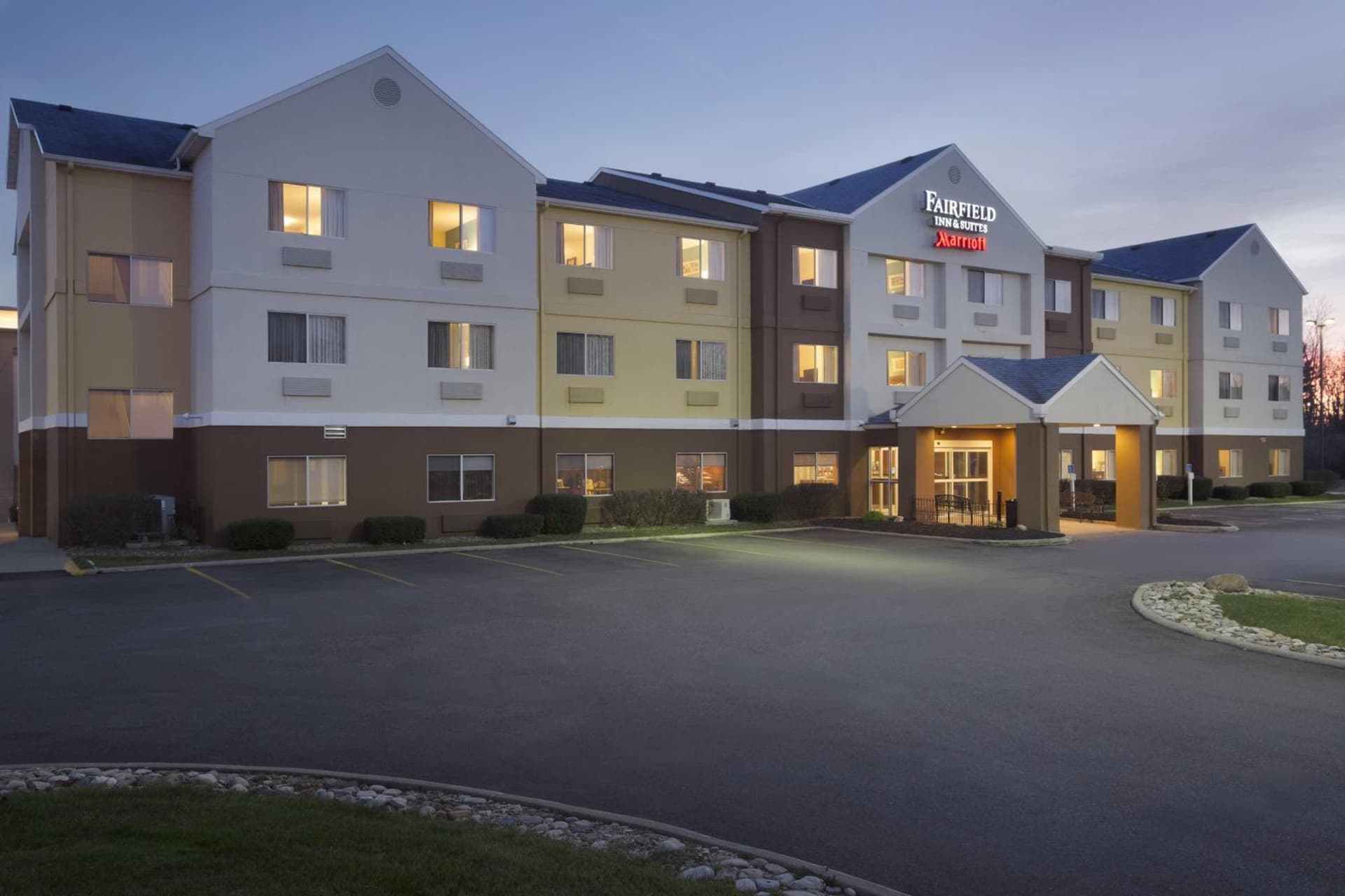 Fairfield Inn & Suites Mansfield Ontario featured exterior or lobby in Mansfield, OH — similar hotel