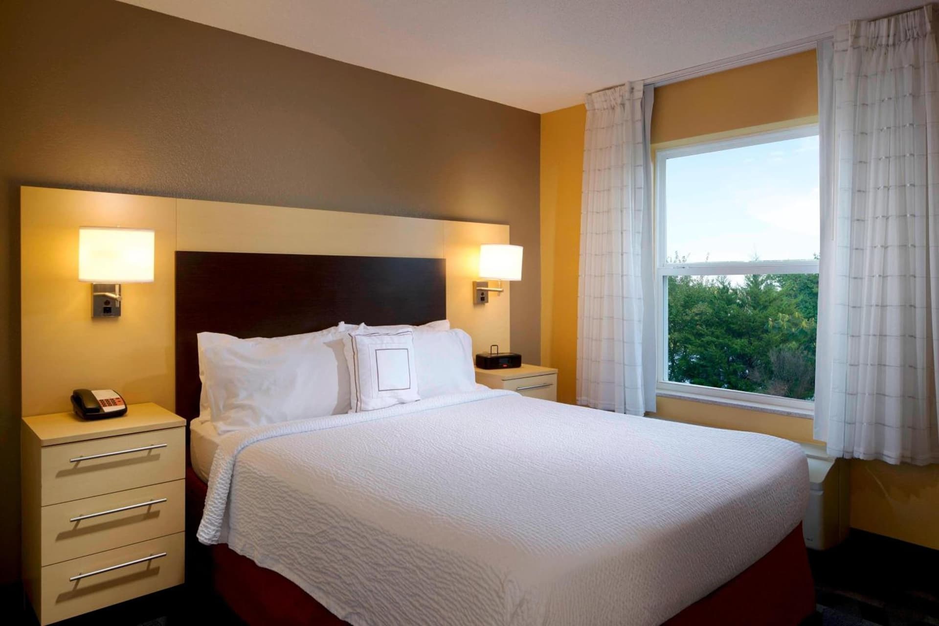 TownePlace Suites by Marriott Jacksonville property views in Jacksonville, NC — gallery photo 3