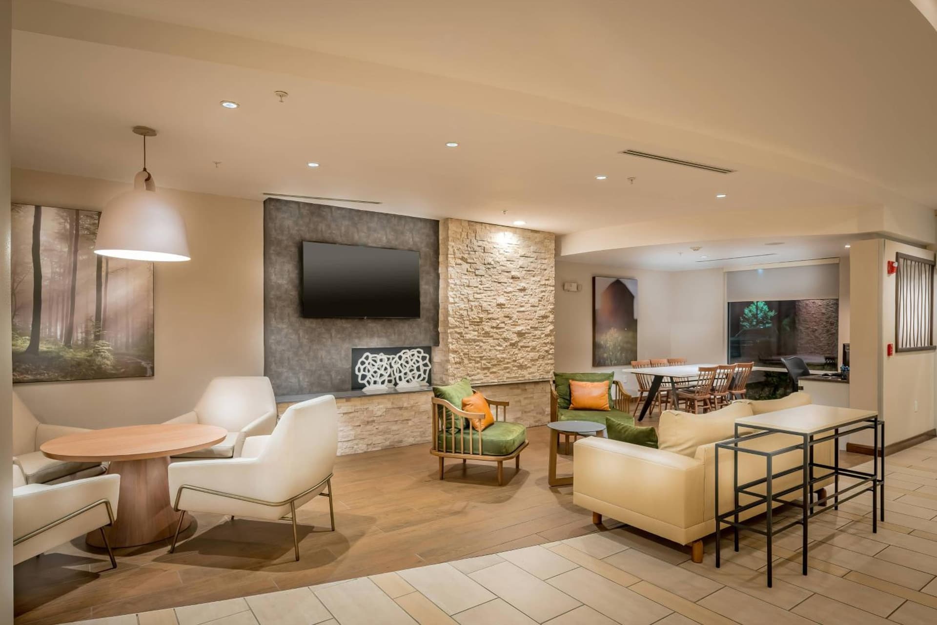 Fairfield Inn & Suites by Marriott New Braunfels interior in New Braunfels, TX — gallery photo 2