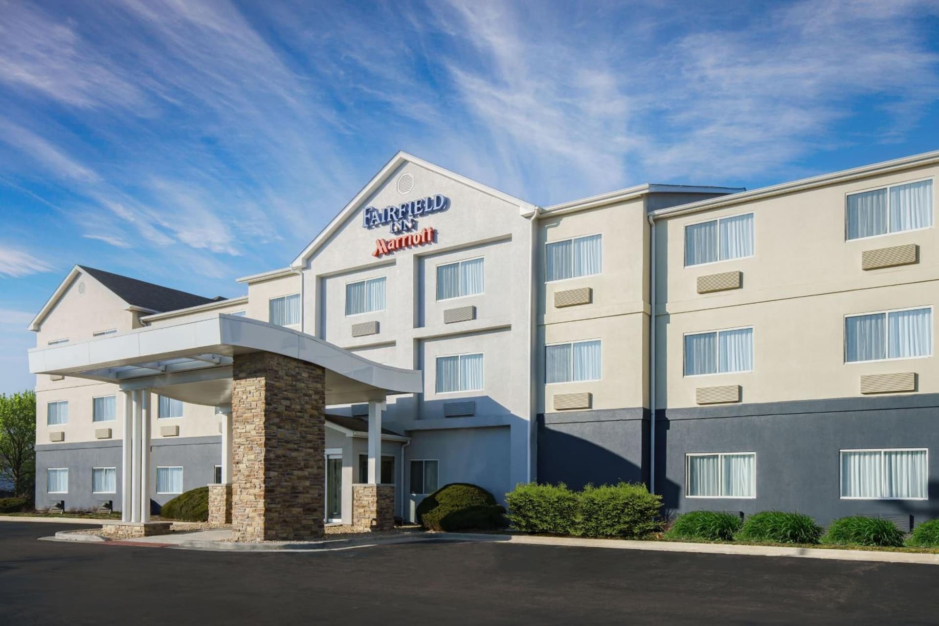 Fairfield Inn by Marriott Joliet South interior in Joliet, IL — gallery photo 2