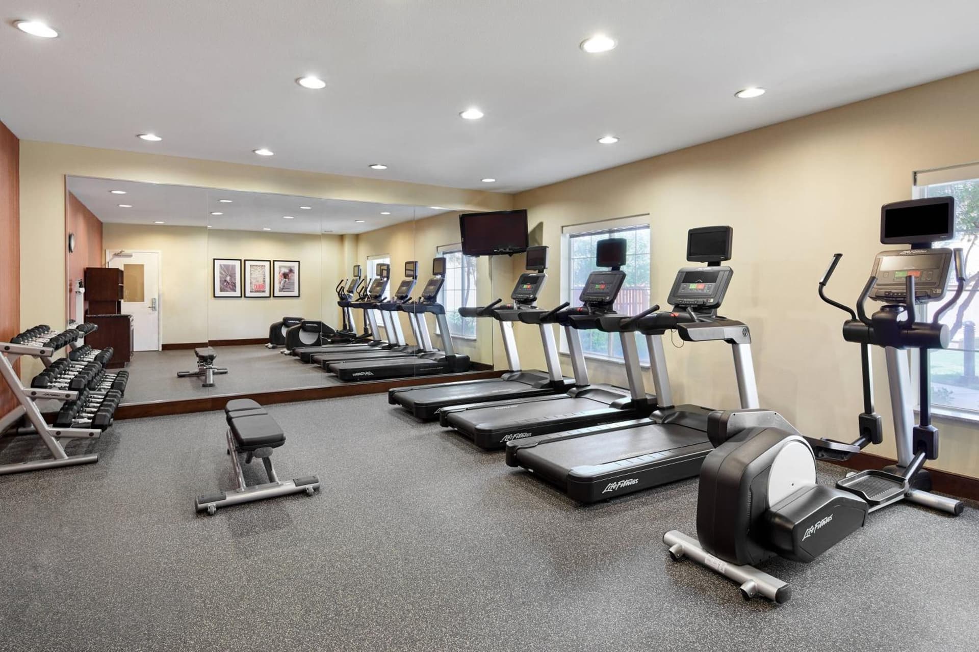 TownePlace Suites by Marriott Midland gallery photo in Midland, TX — image 21