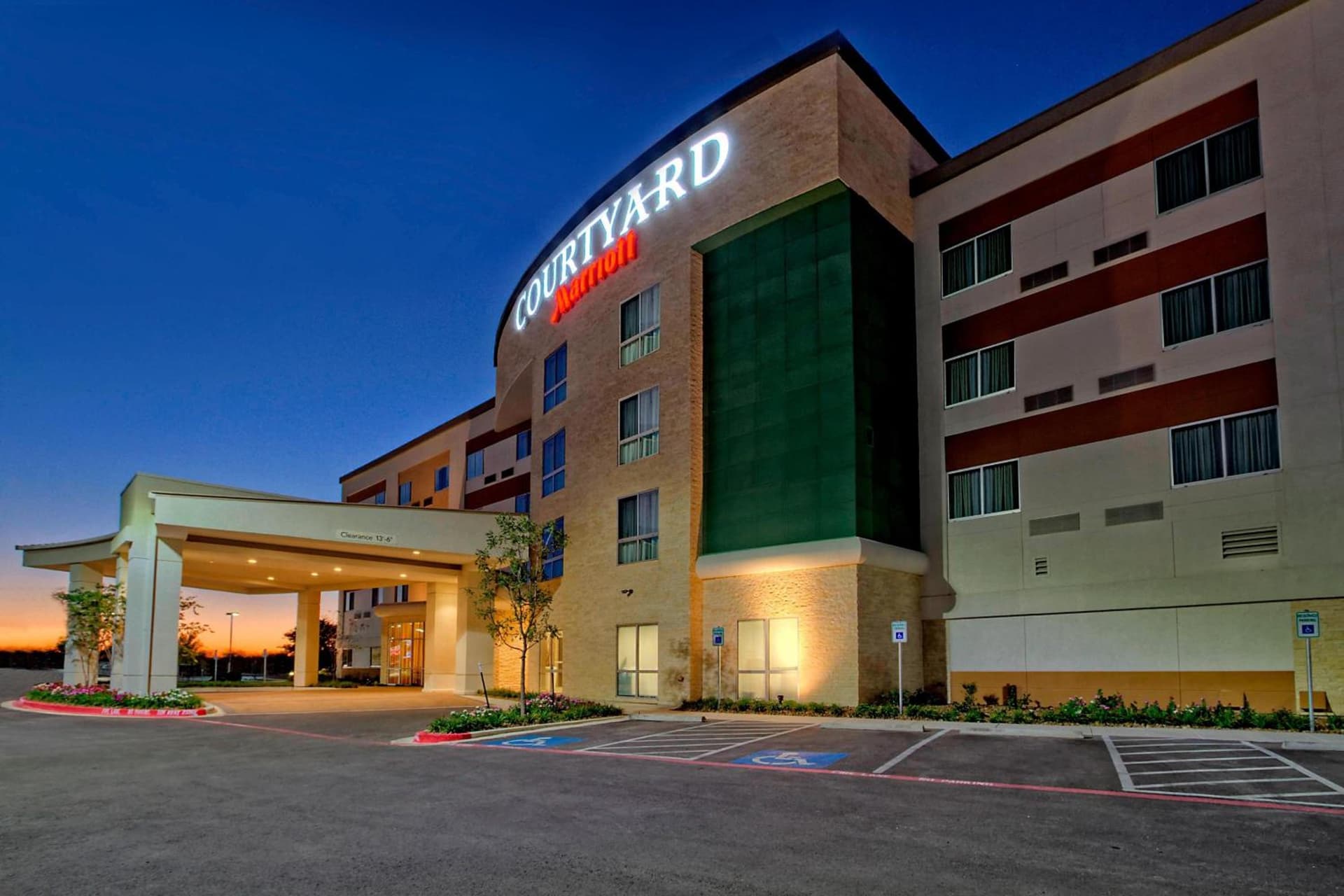 Courtyard by Marriott San Marcos — hotel in San Marcos, Texas