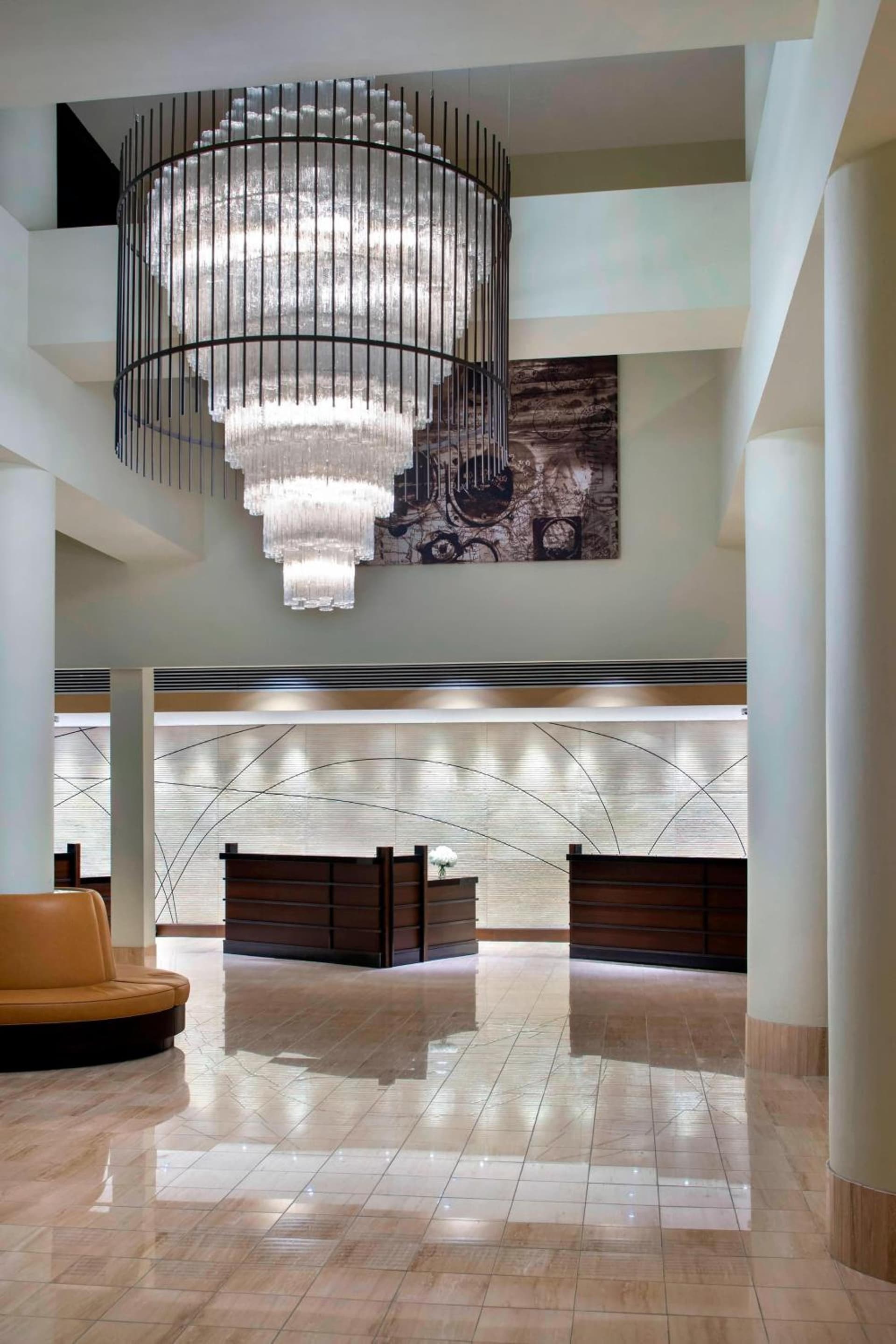 Newark Liberty International Airport Marriott interior in Newark, NJ — gallery photo 2