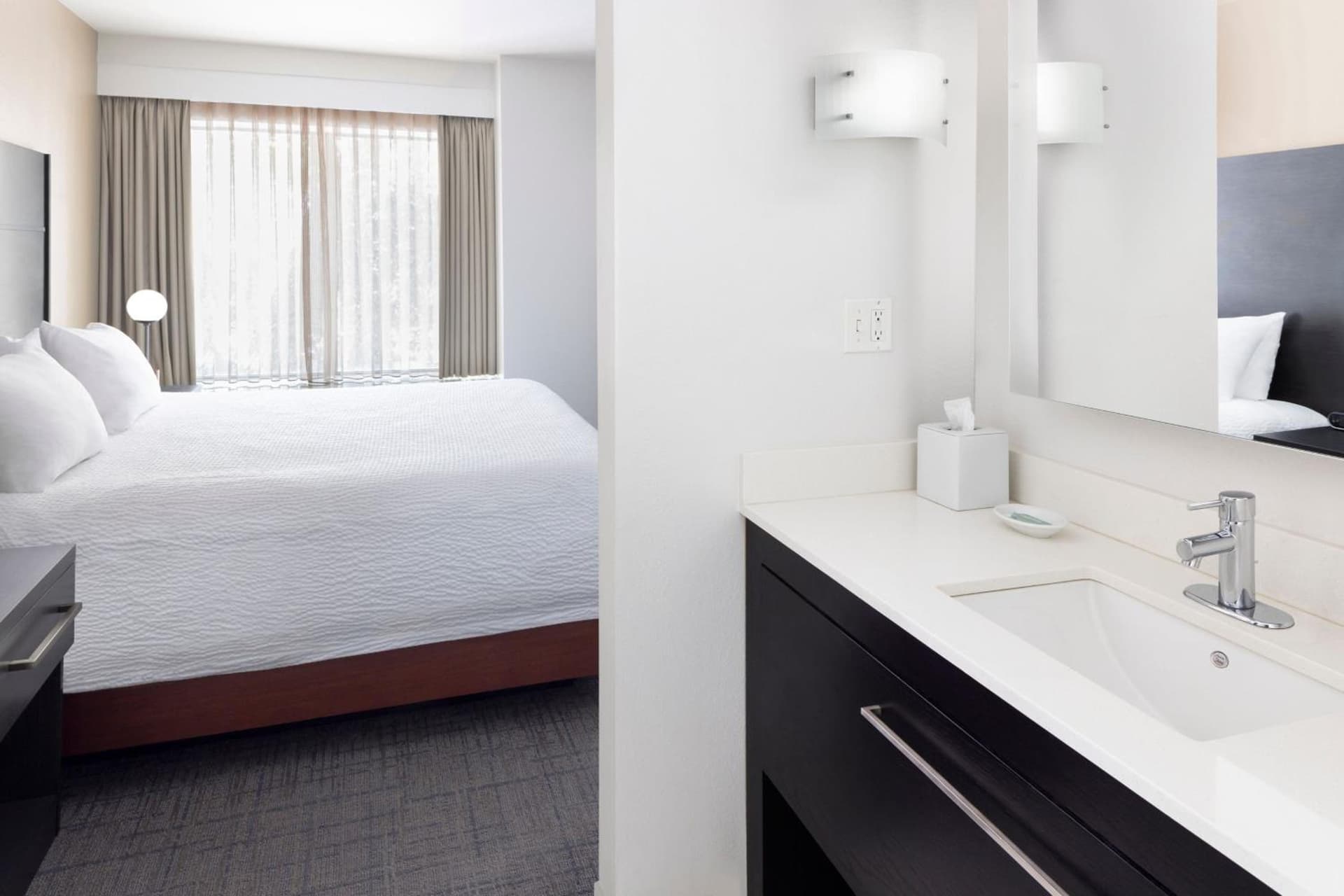 Residence Inn by Marriott Sacramento Downtown at Capitol Park property views in Sacramento, CA — gallery photo 3