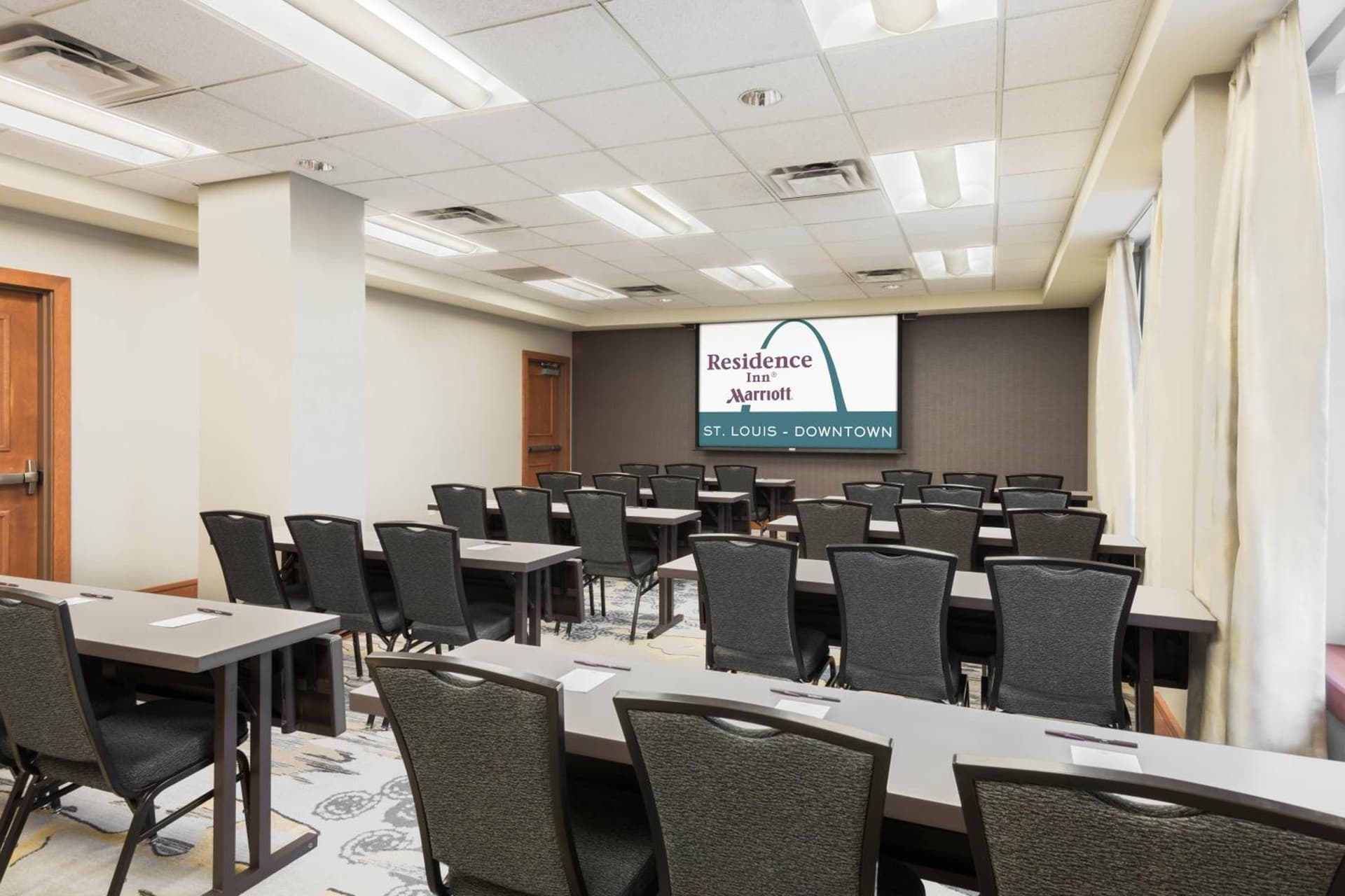 Residence Inn by Marriott St. Louis Downtown gallery photo in Saint Louis, MO — image 13