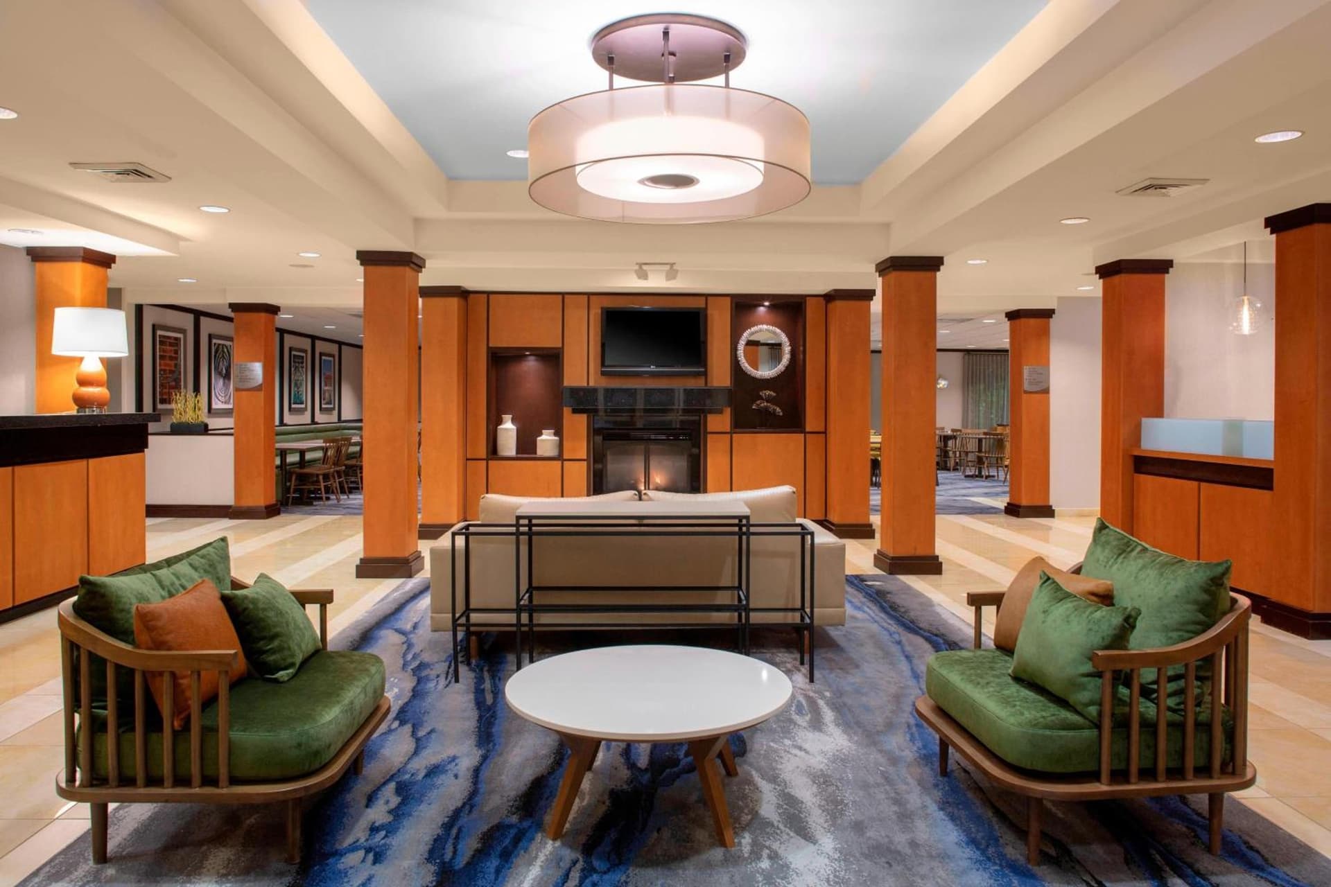 Fairfield Inn and Suites by Marriott Gadsden interior in Gadsden, AL — gallery photo 2