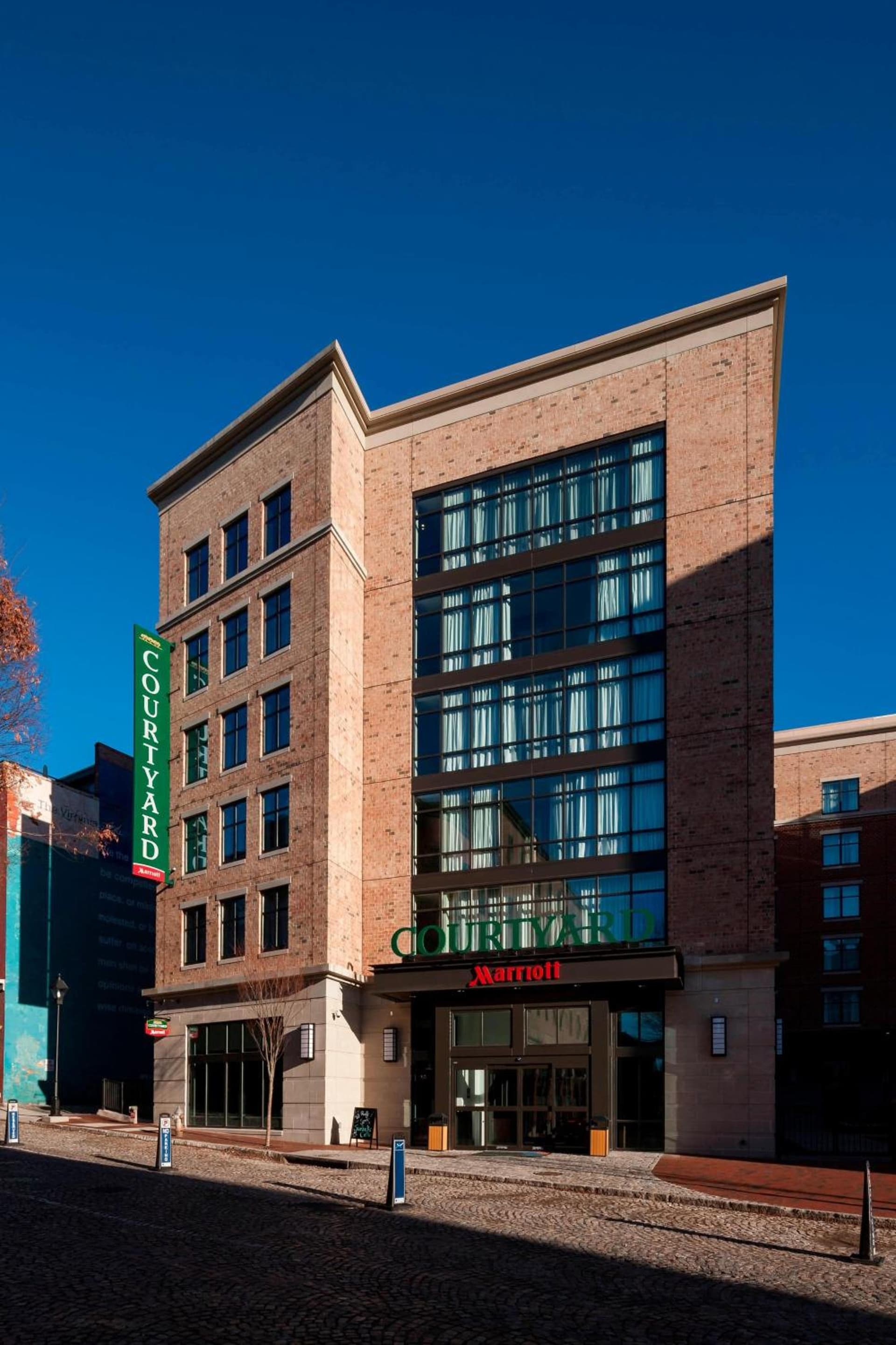 Courtyard by Marriott Richmond Downtown gallery photo in Richmond, VA — image 25